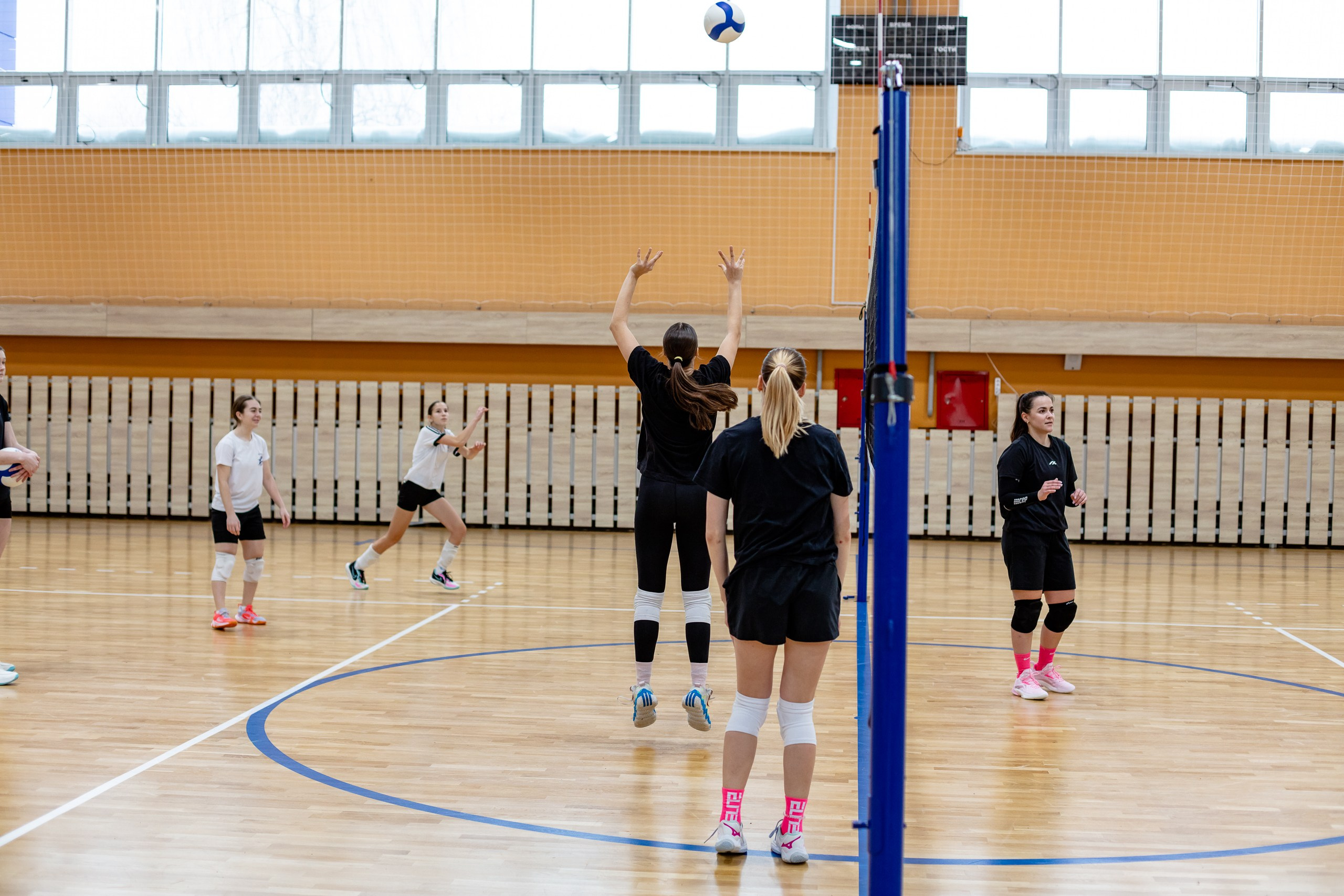 СШ11 тренировка. Фотография