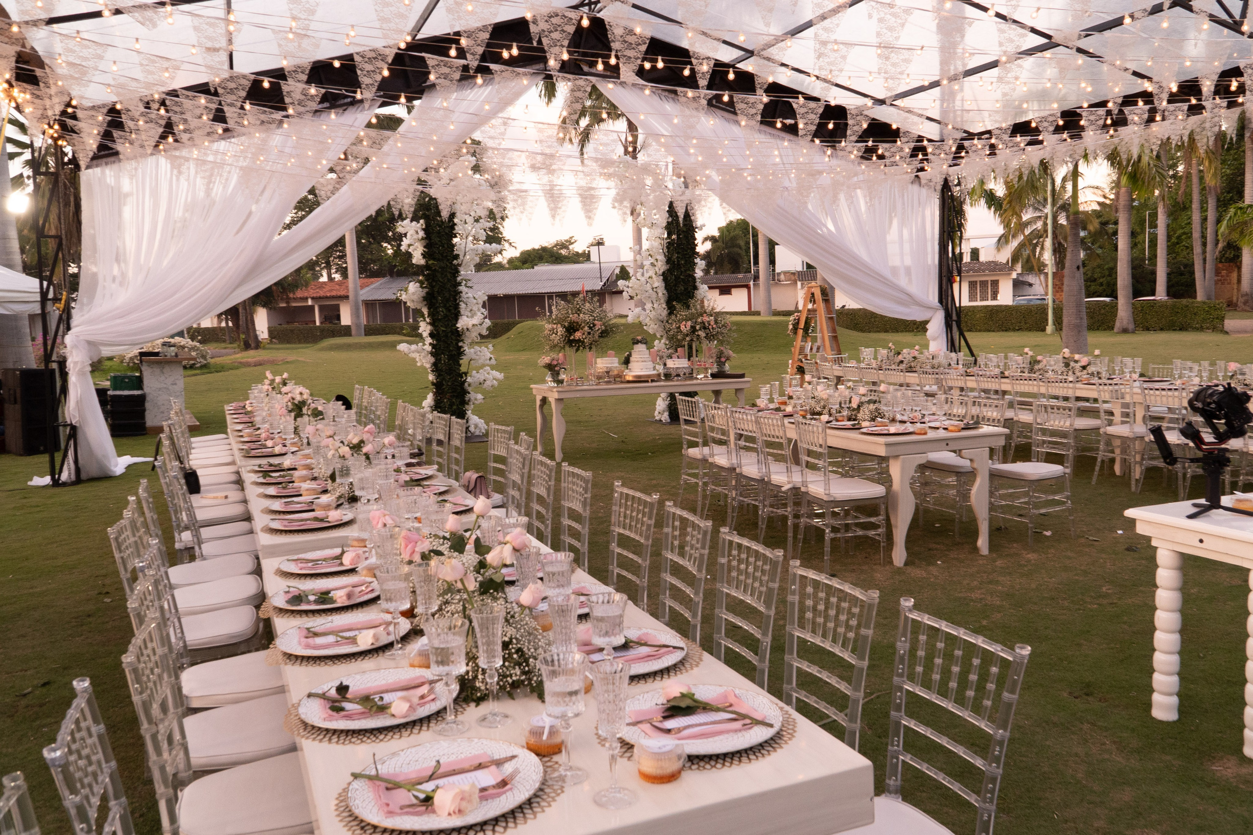 Carola & Gerson. Wedding Photographer in Barcelona and Medellin