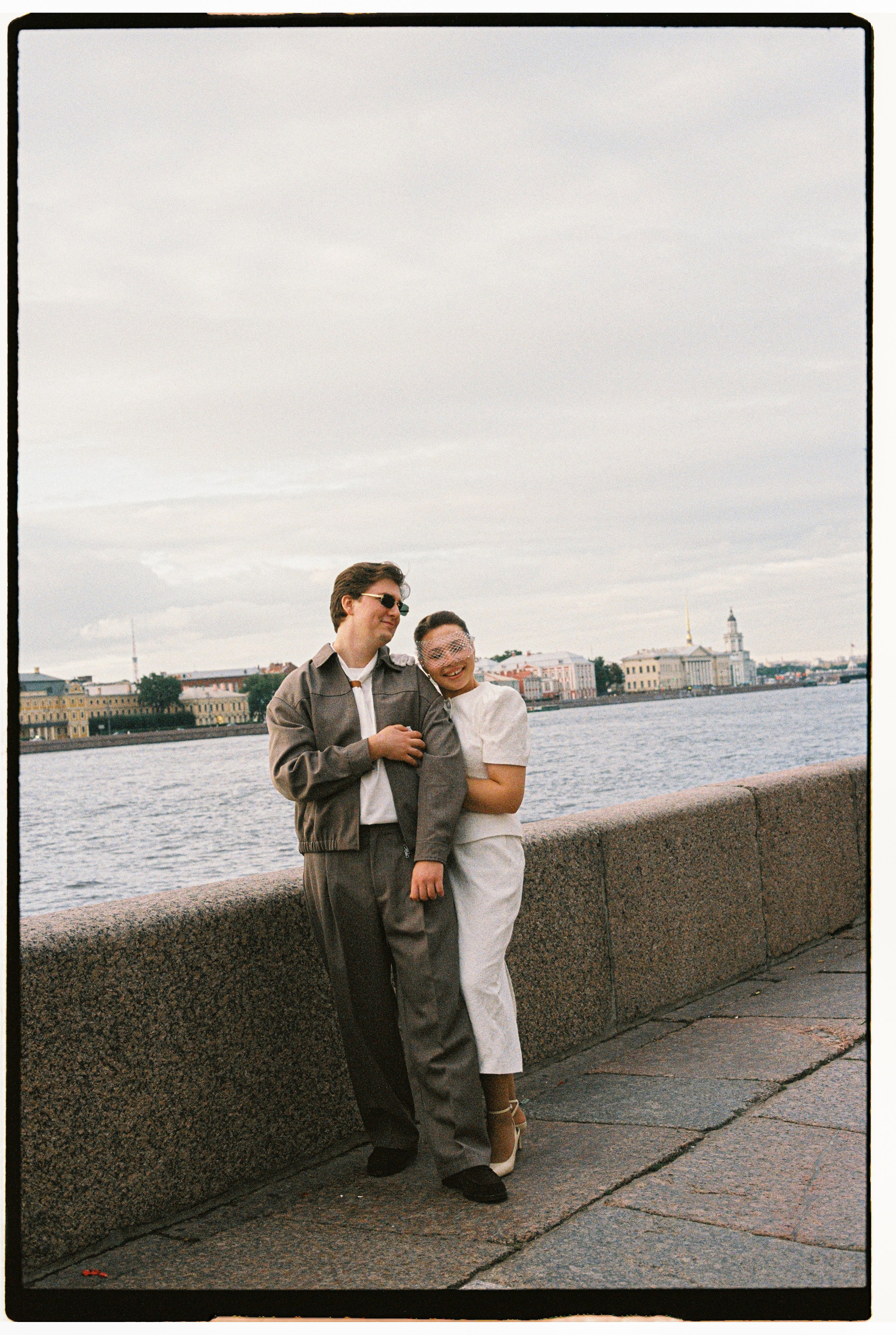 InLove_with_sunset_in_SpB. Сентиментальная свадебная фотография