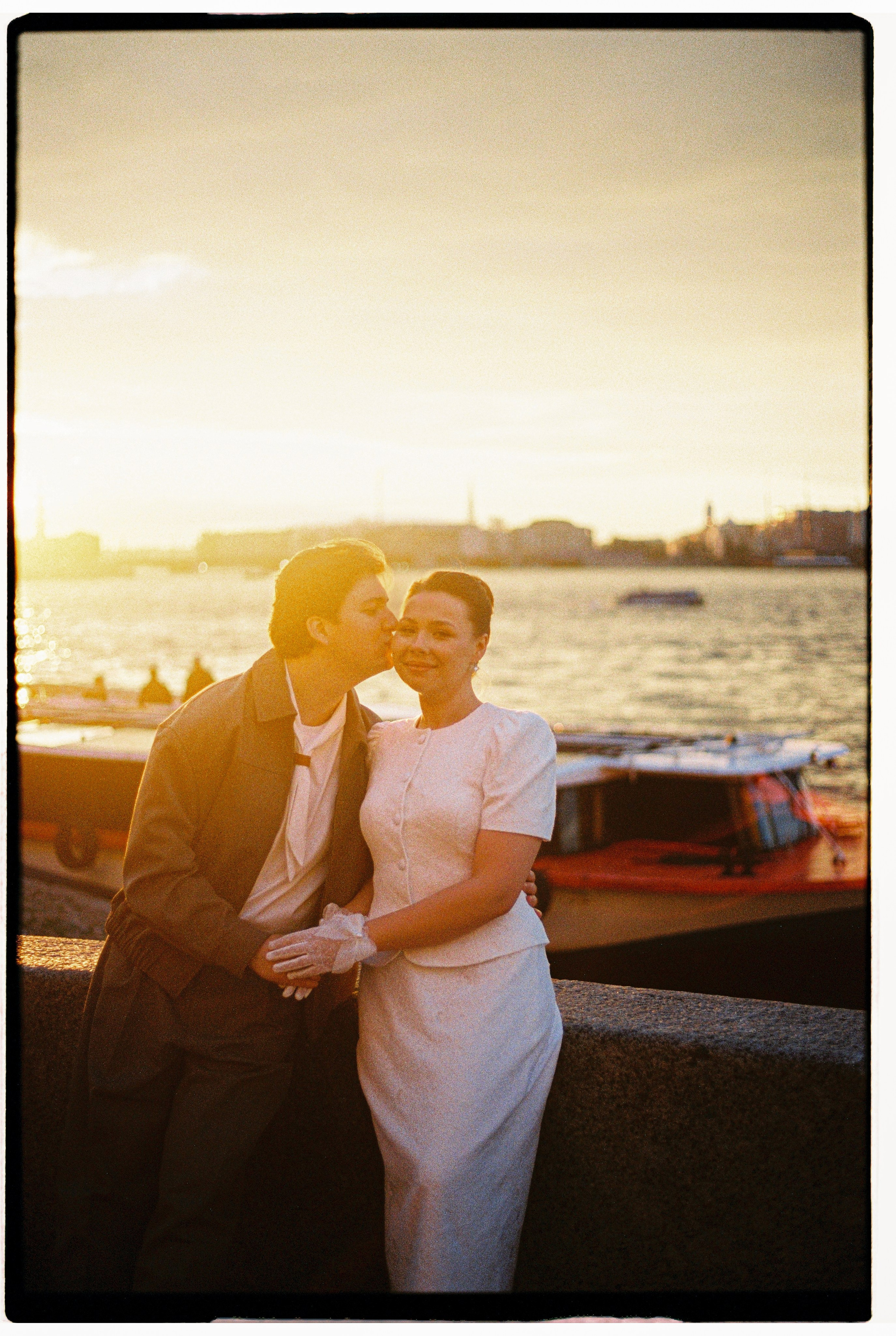 InLove_with_sunset_in_SpB. Сентиментальная свадебная фотография