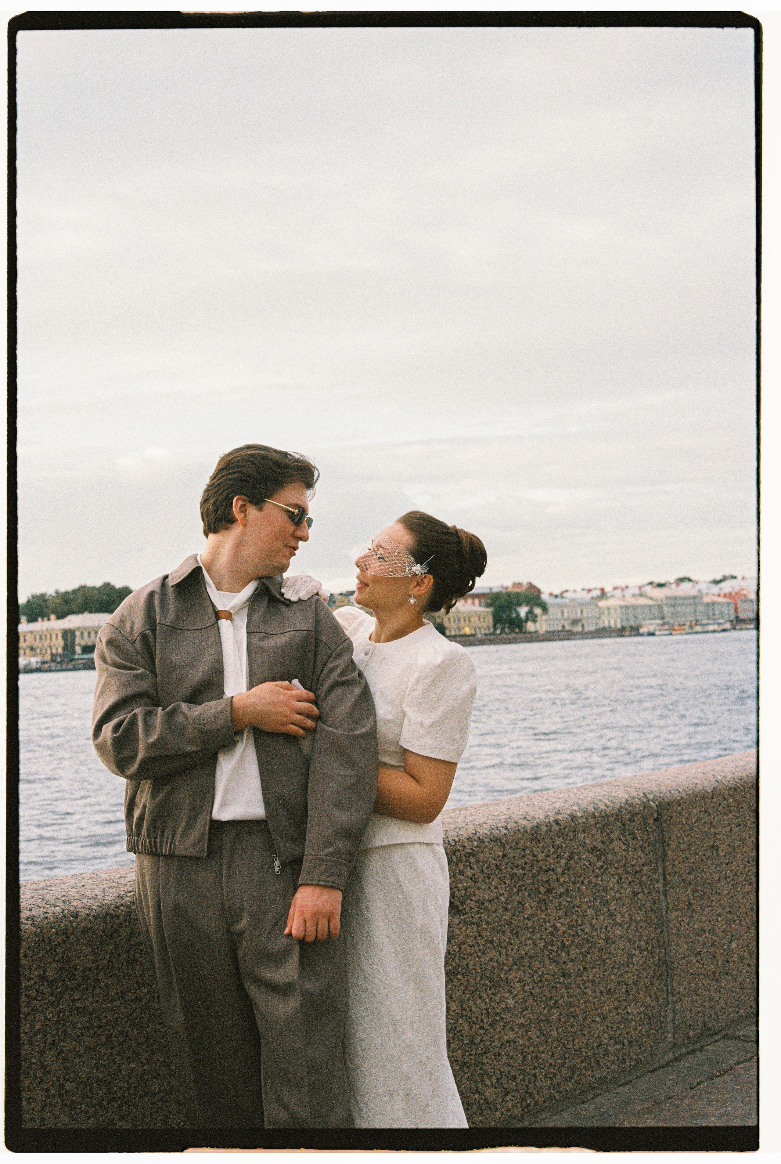 InLove_with_sunset_in_SpB. Сентиментальная свадебная фотография