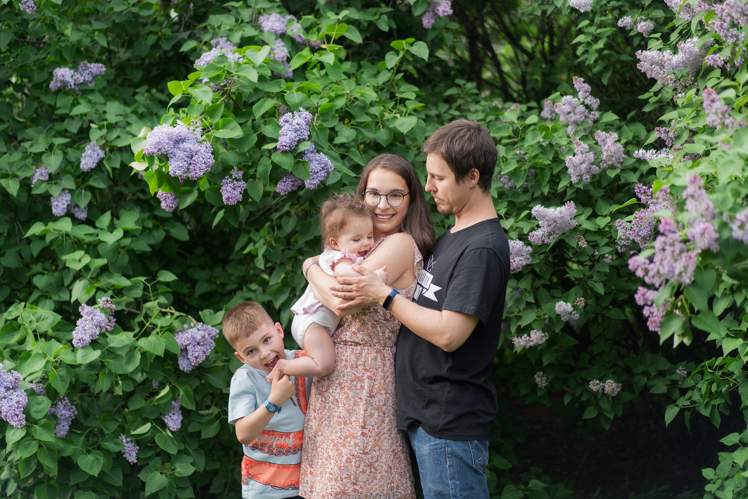 Артём, Катя, Илюша и Ниночка. Обо мне