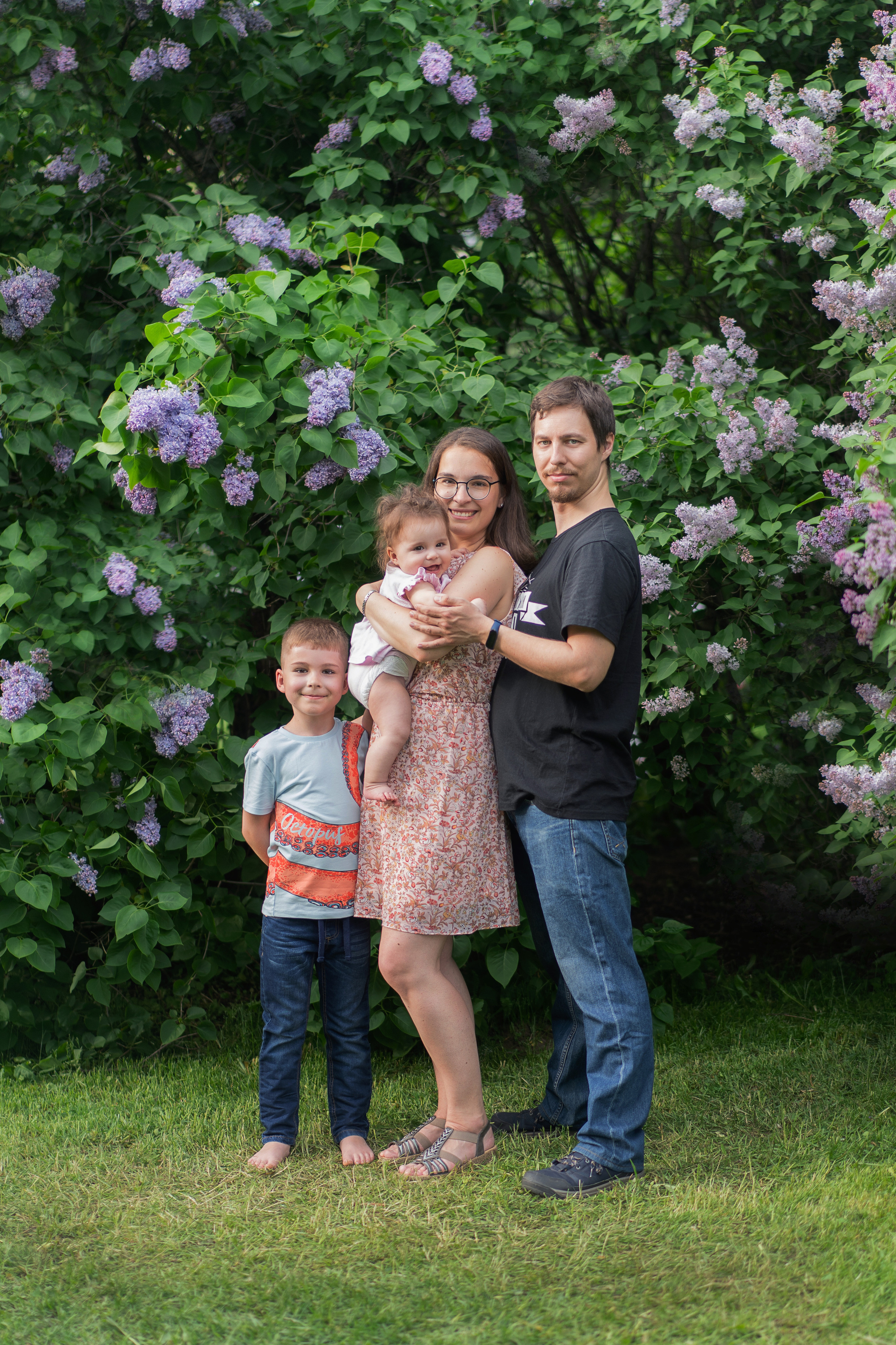 Артём, Катя, Илюша и Ниночка. Обо мне