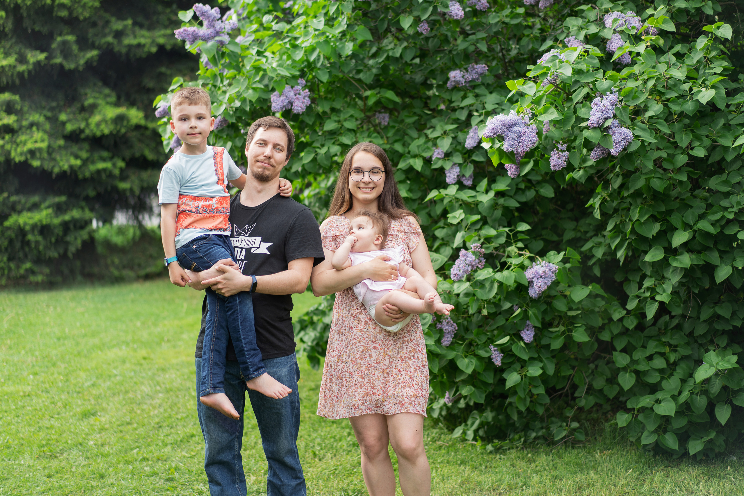 Артём, Катя, Илюша и Ниночка. Обо мне