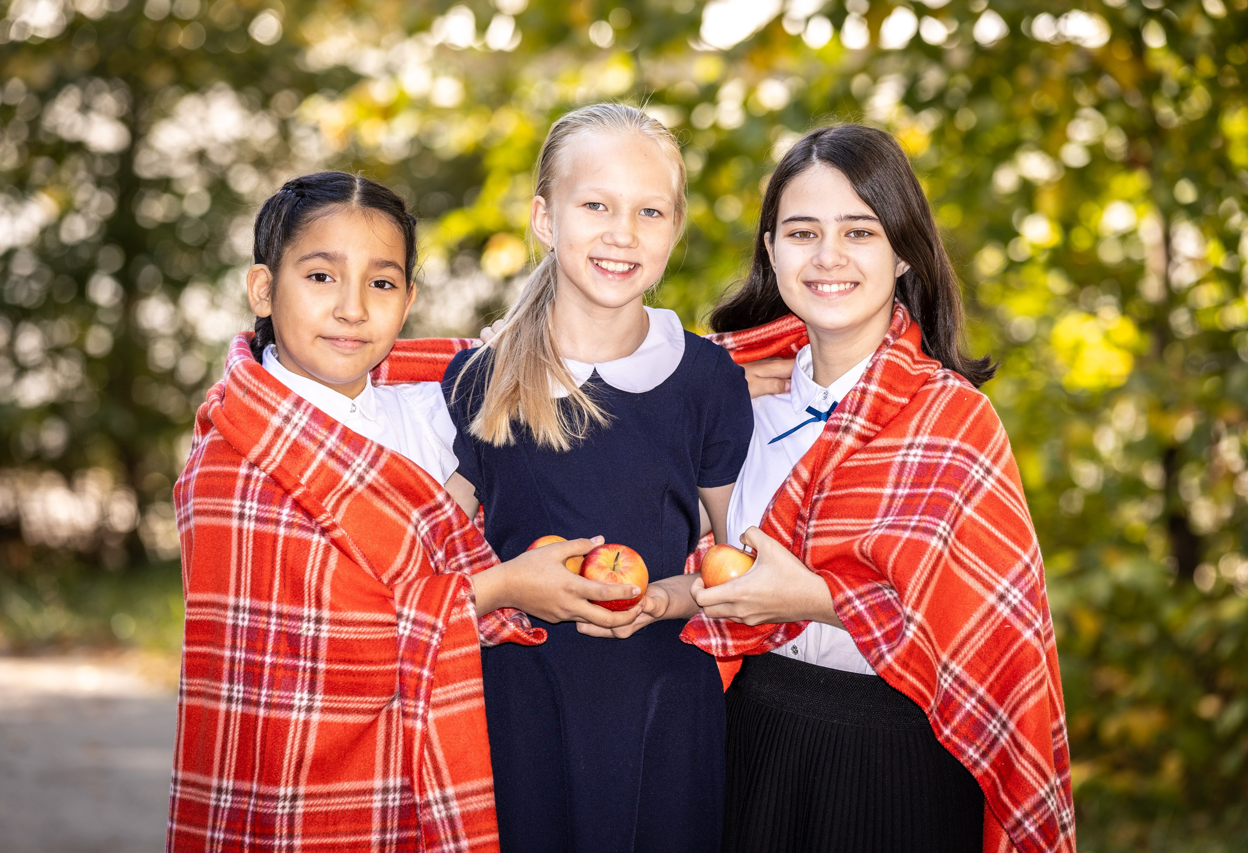 Начальная школа на природе образы. Выпускные альбомы в г. Самара, Самарская область