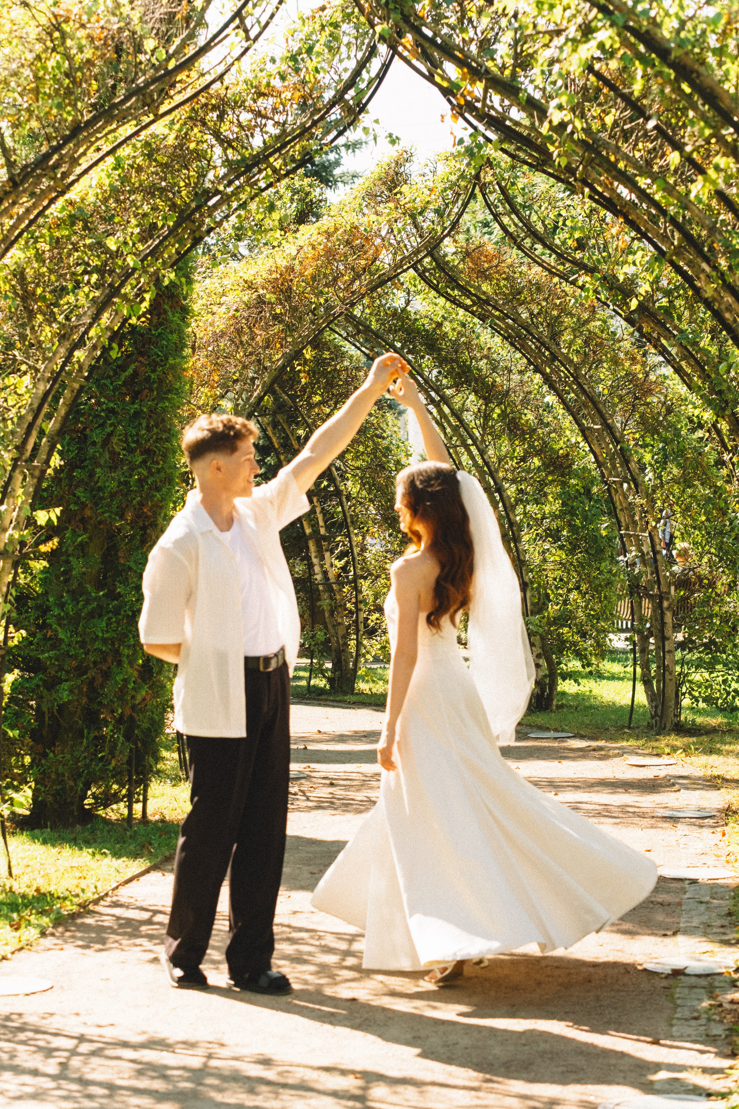 СВАДЕБНАЯ СЬЕМКА В ПЕТЕРГОФЕ И СЬЕМКА РЕПОРТАЖА В ЗАГСЕ ПЕТЕРГОФА. Профессиональный фотограф, Санкт-Петербург — Виктория Богомолова