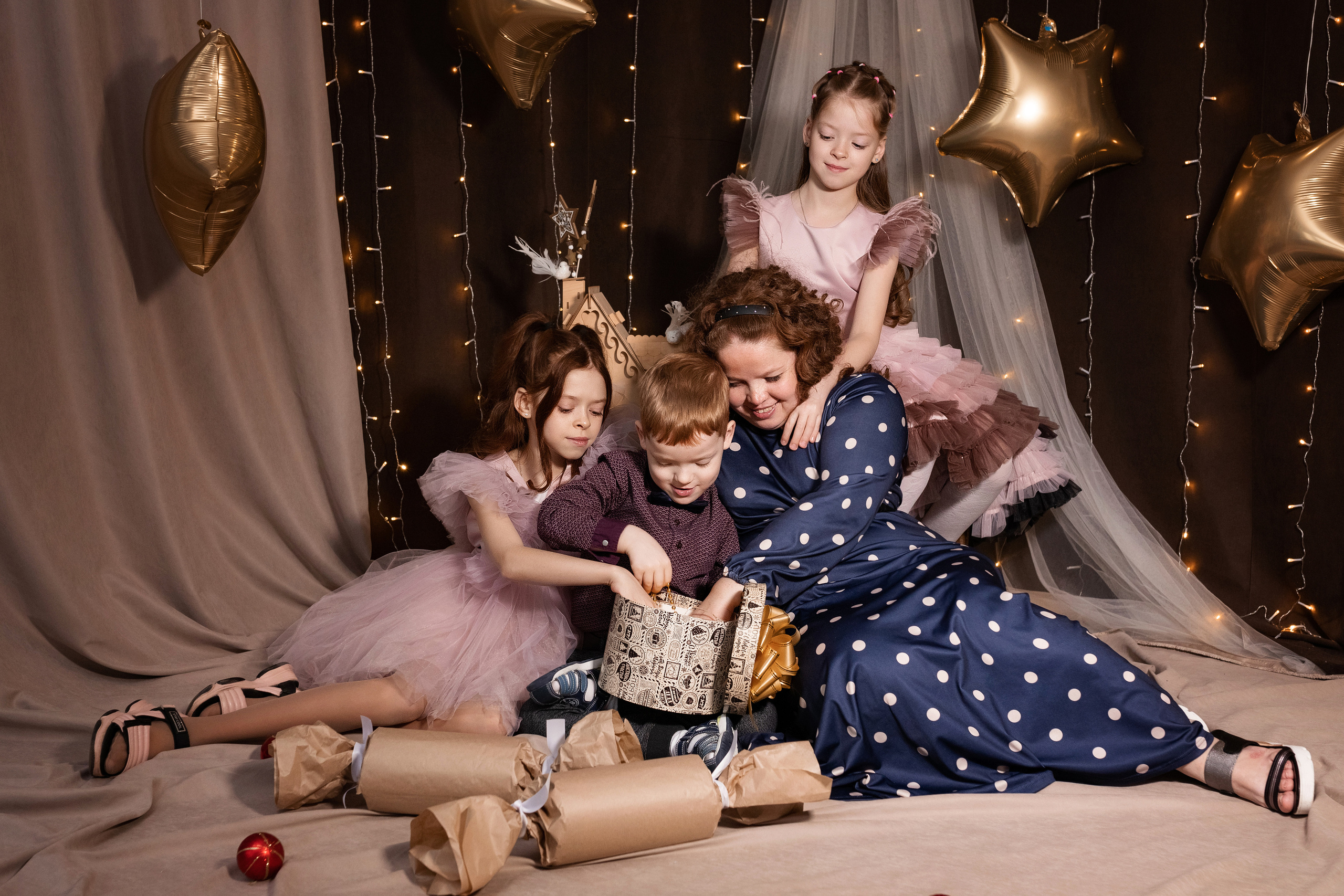 новогодний подарок детям