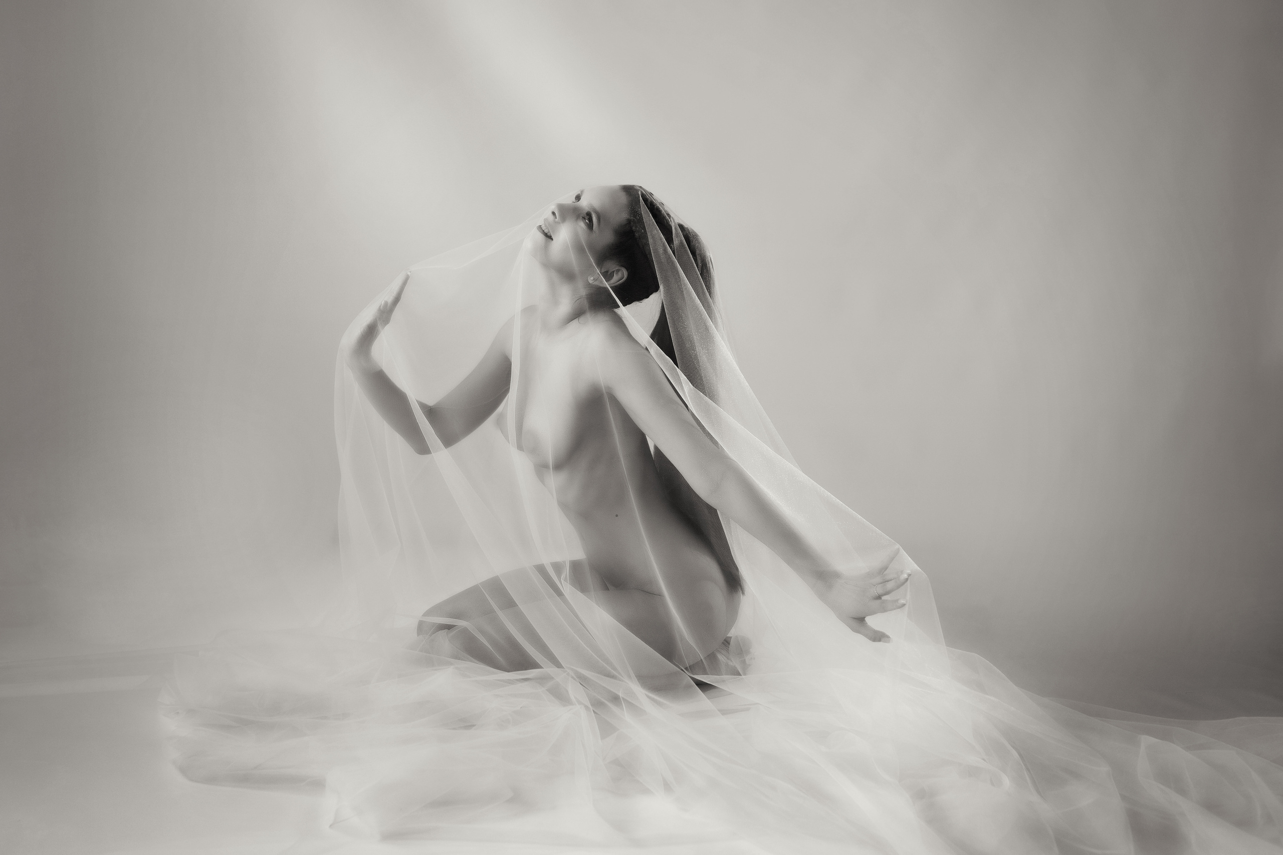 Девушка с фатином в студии Пермь