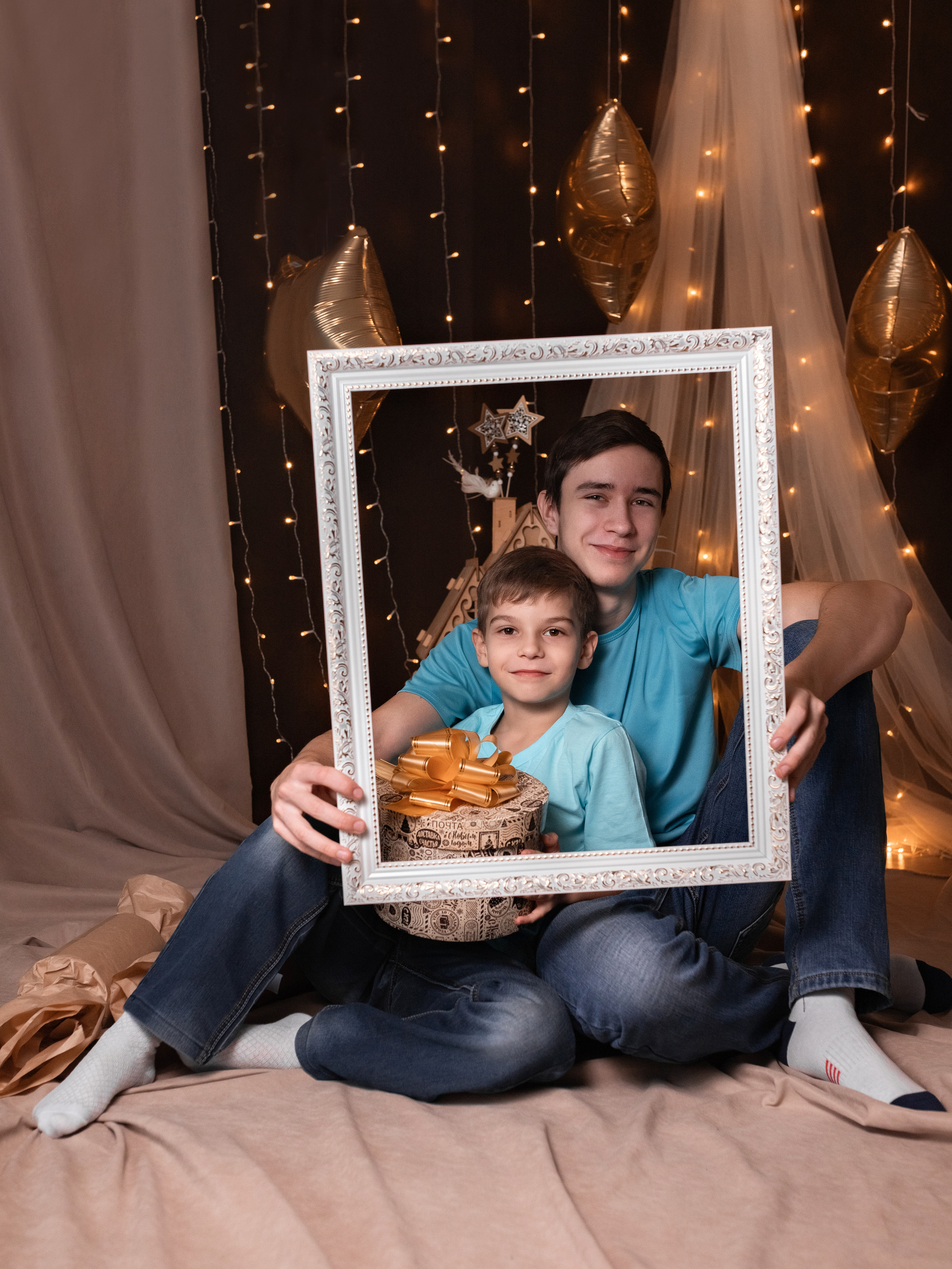 Семейная. Моя студия. Ирина с сыновьями. Ноябрь 2022. Фотограф Пермь. Свадьбы. Семья и дети, школа, д. сад. Фотокниги