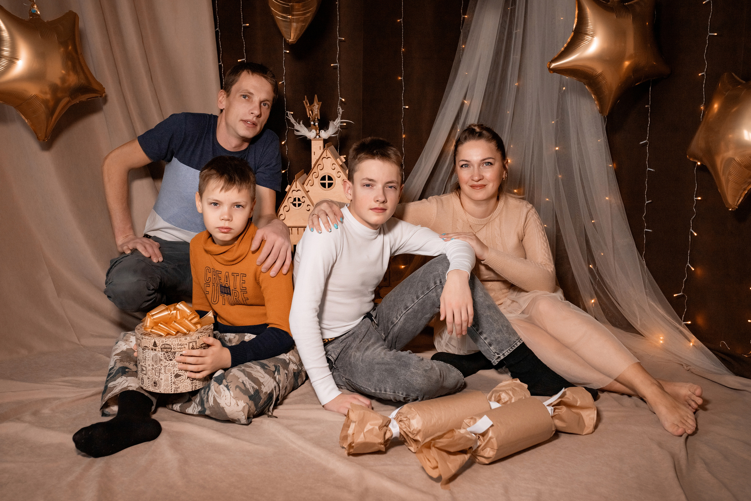 Семья Надежды. Моя студия. Январь. 2023 г. Фотограф Пермь. Свадьбы. Семья и дети, школа, д. сад. Фотокниги