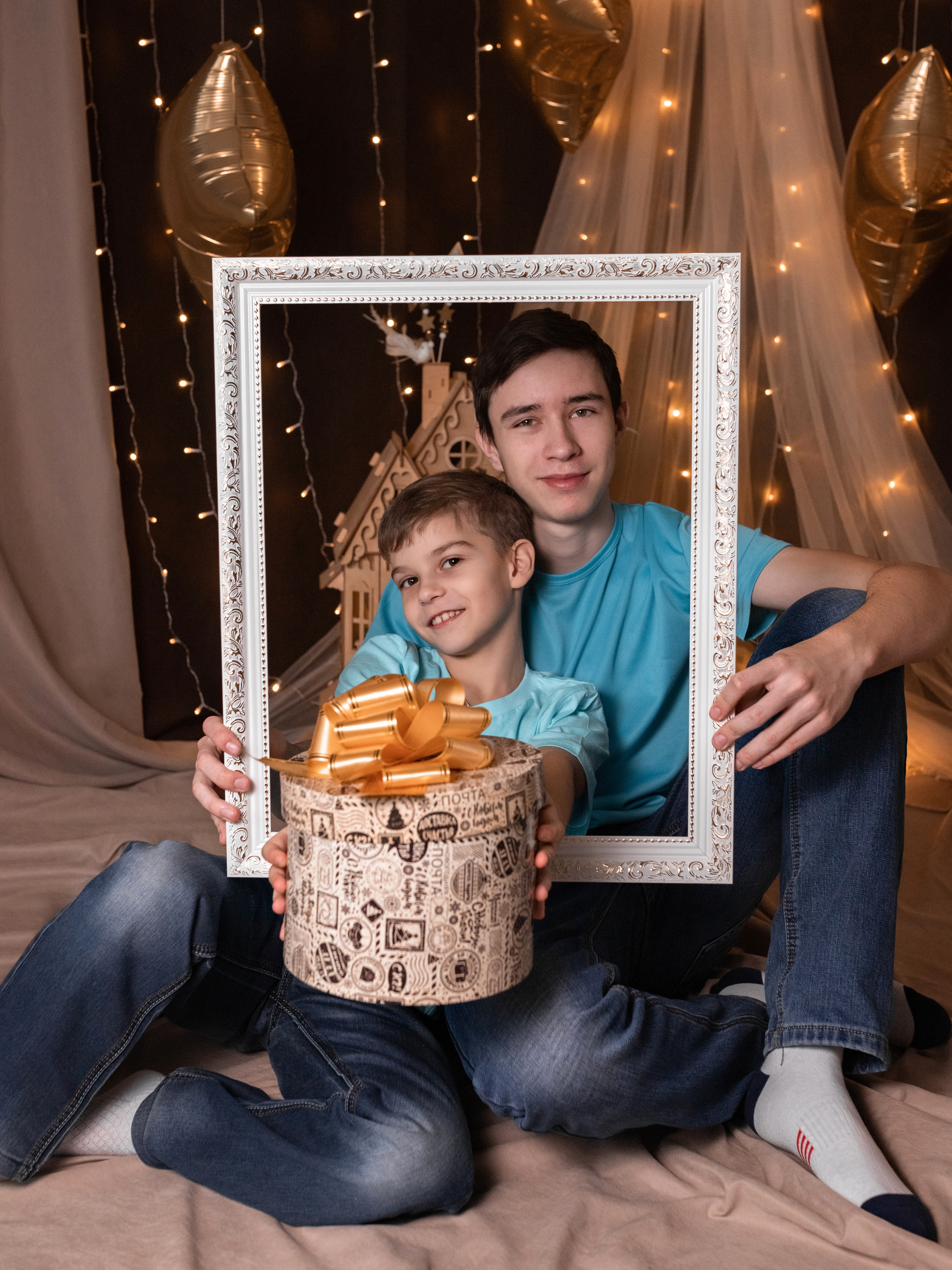 Семейная. Моя студия. Ирина с сыновьями. Ноябрь 2022. Фотограф Пермь. Свадьбы. Семья и дети, школа, д. сад. Фотокниги