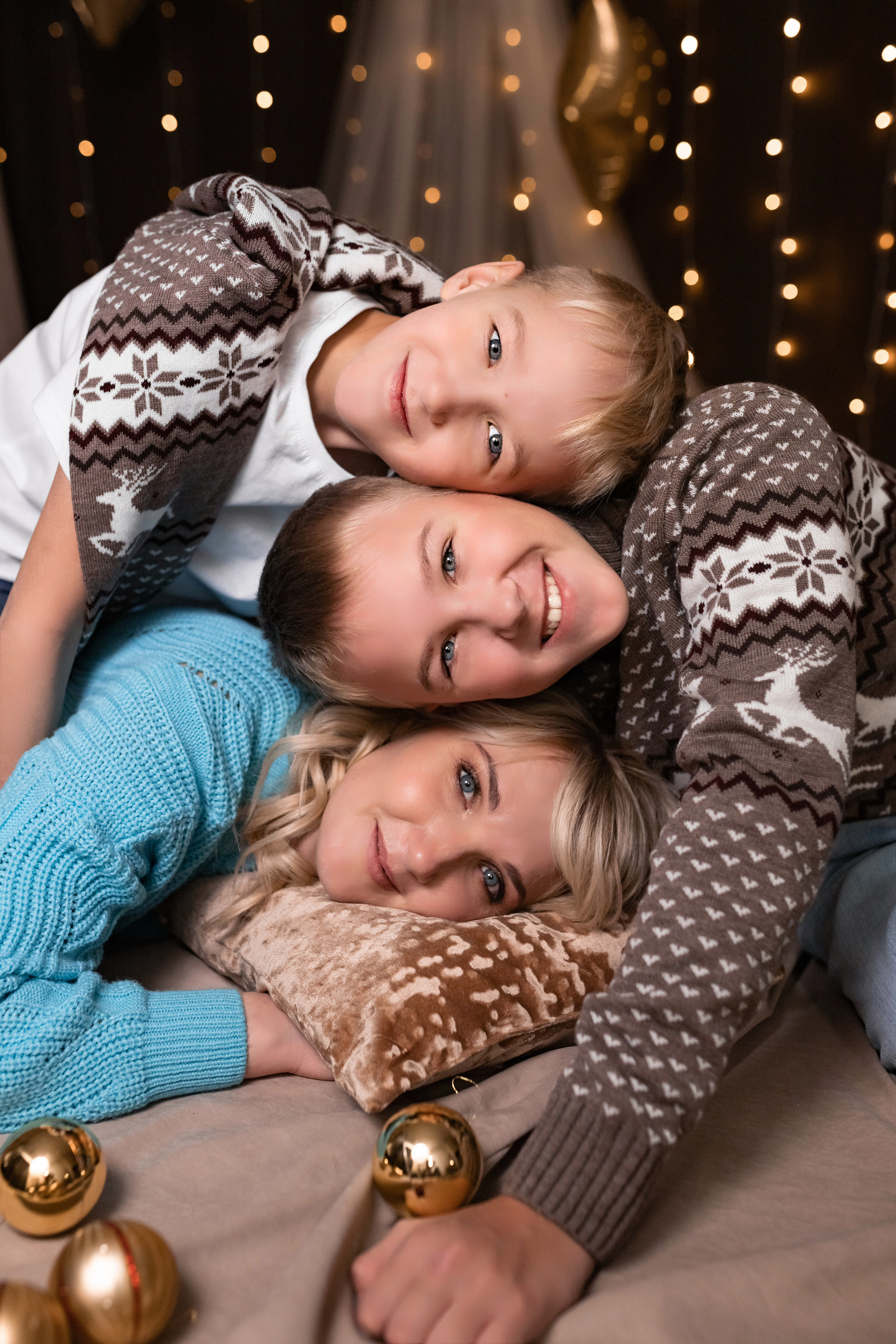 Семейная. Моя студия. Ольга Роман и Влад. Декабрь 2022 г. Фотограф Пермь. Свадьбы. Семья и дети, школа, д. сад. Фотокниги