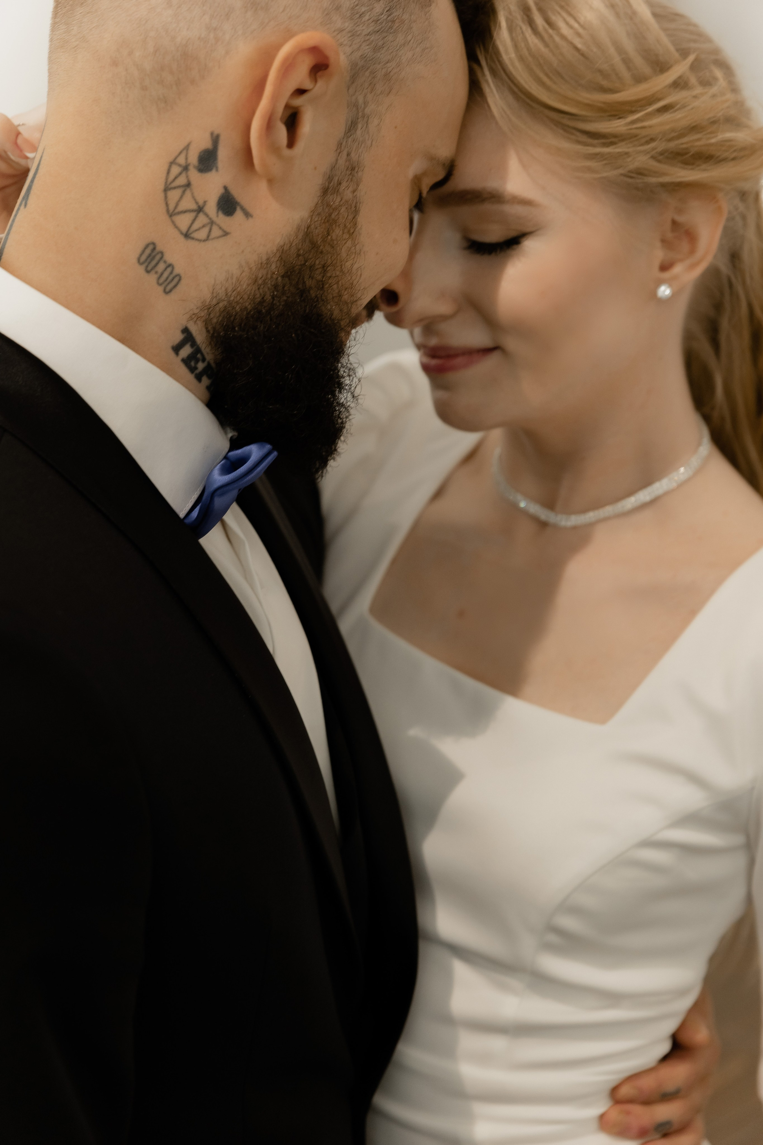 ЗАГС и прогулка лов стори. Свадебный фотограф Калининград