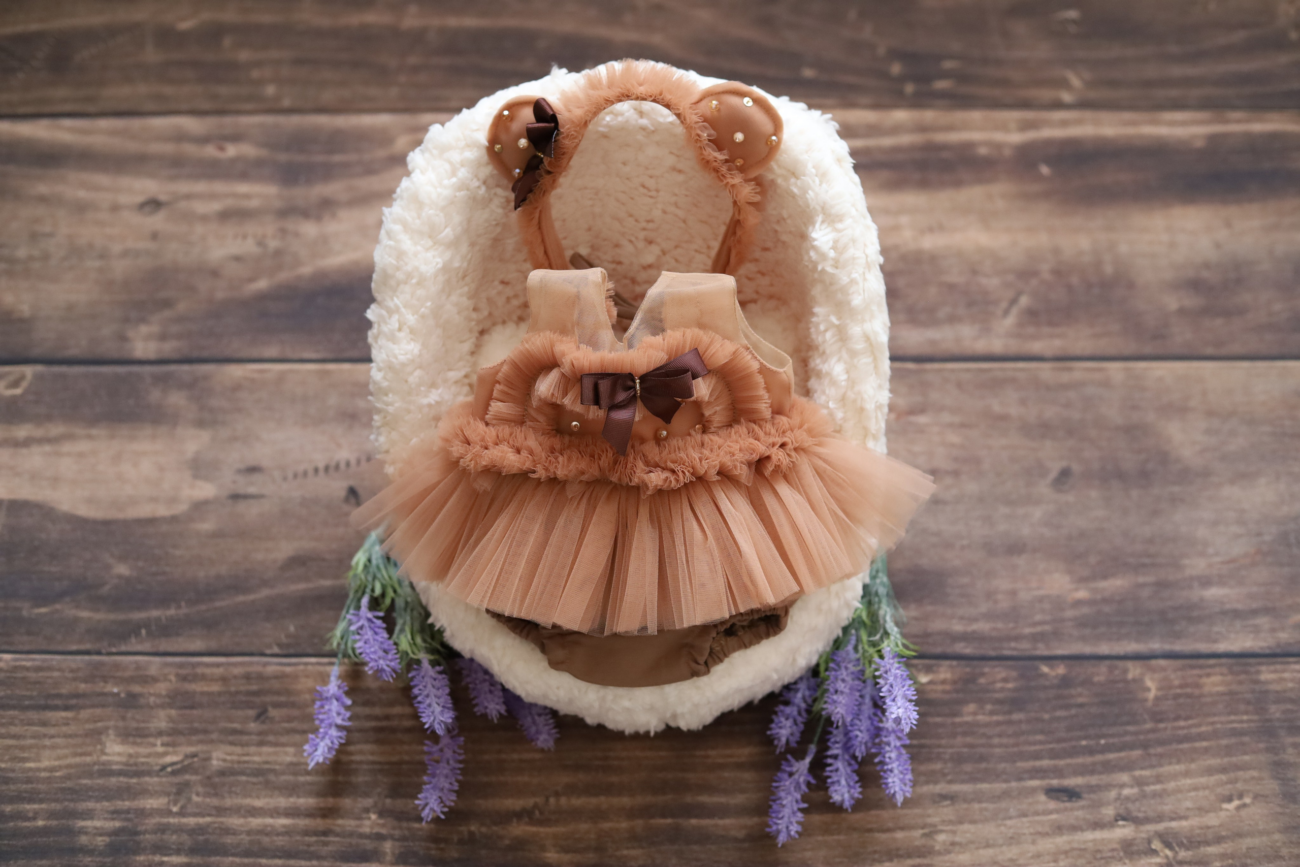 Фотосессия новорожденного в стиле Chanel. Фотограф новорожденных в Москве Елена Михеева