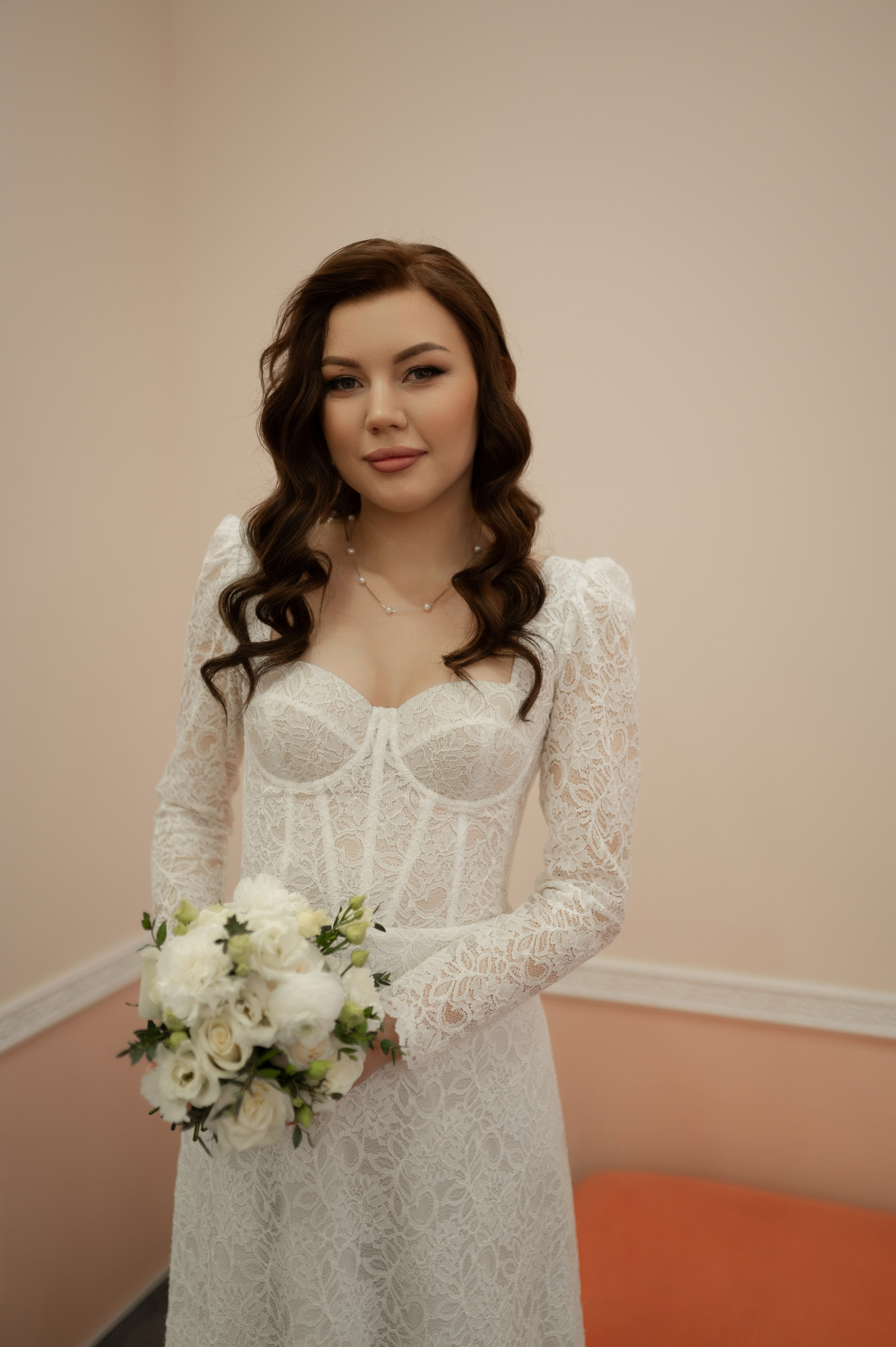 «И вот теперь остаются эти три: вера, надежда, любовь. Но величайшая из них — любовь». Твой личный проводник к красивым фотографиям в Старом Осколе