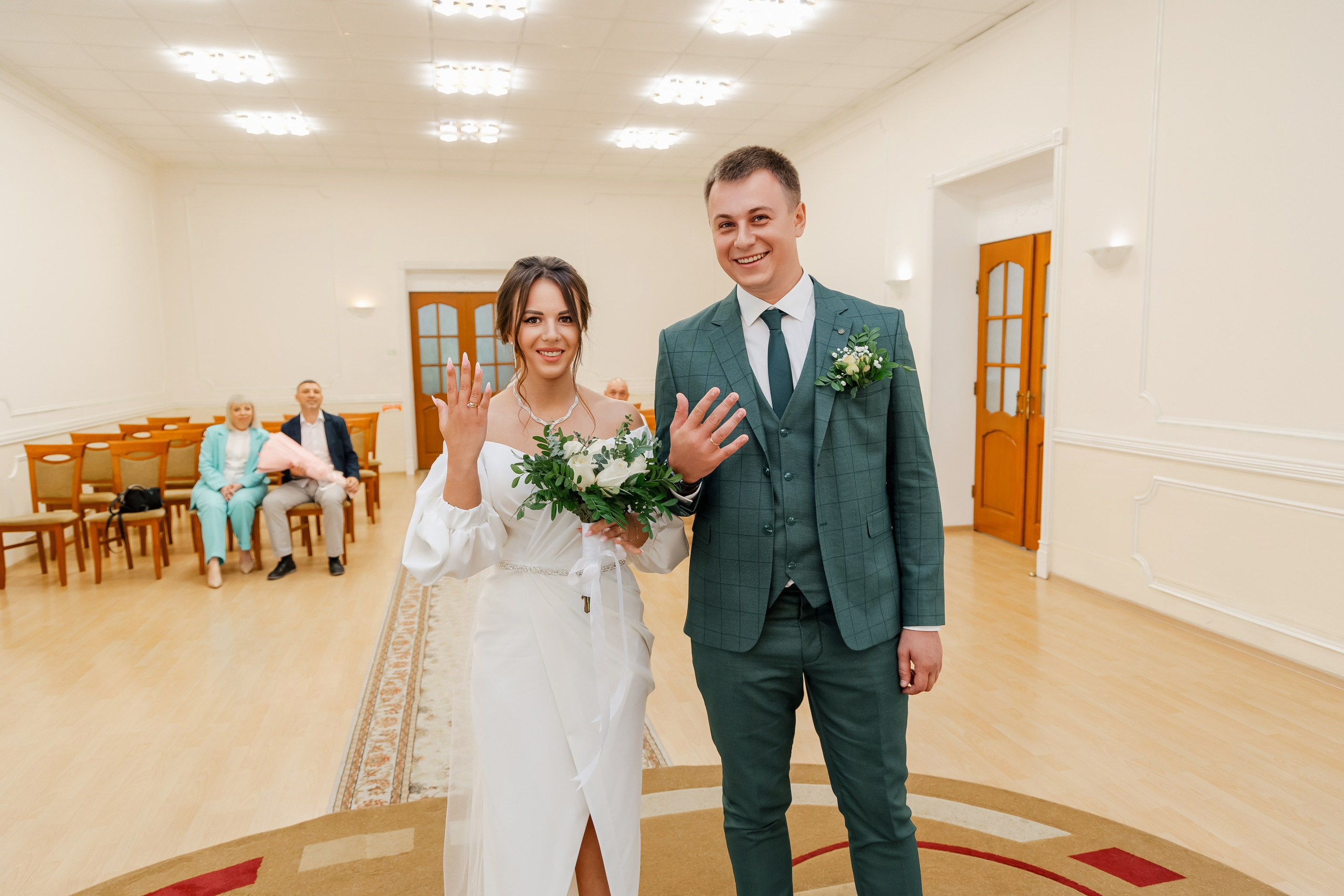 Олег и Юлия. Свадебная прогулка. Свадебный фотограф в Хабаровске