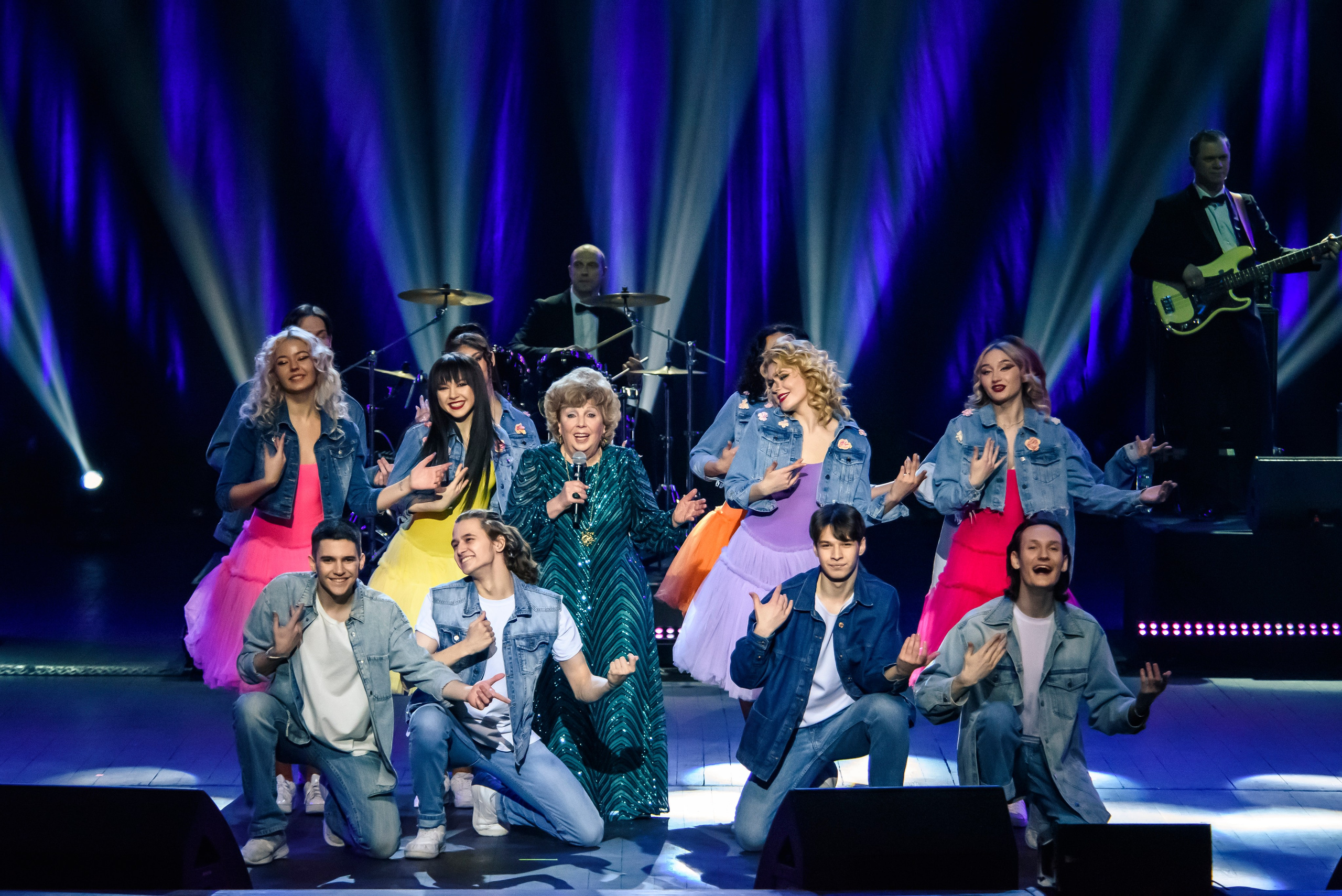 Лариса Рубальская «40 лет с песней по жизни» — Крокус Сити Холл. Бренд-фотограф для экспертов и блогеров в Москве Влада Горбовская