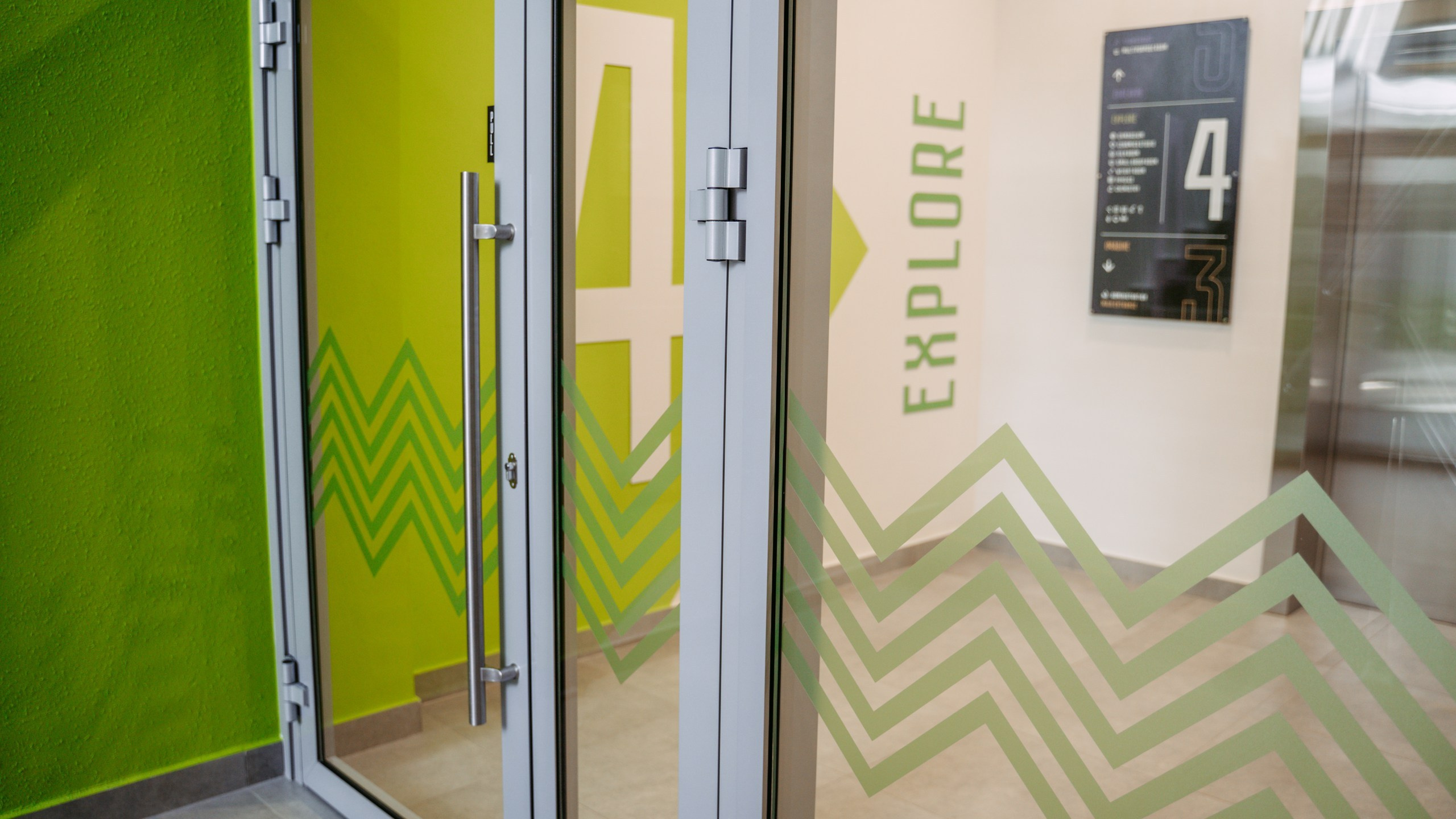 Международная школа Казани. Саша Копылов, фотограф в Казани