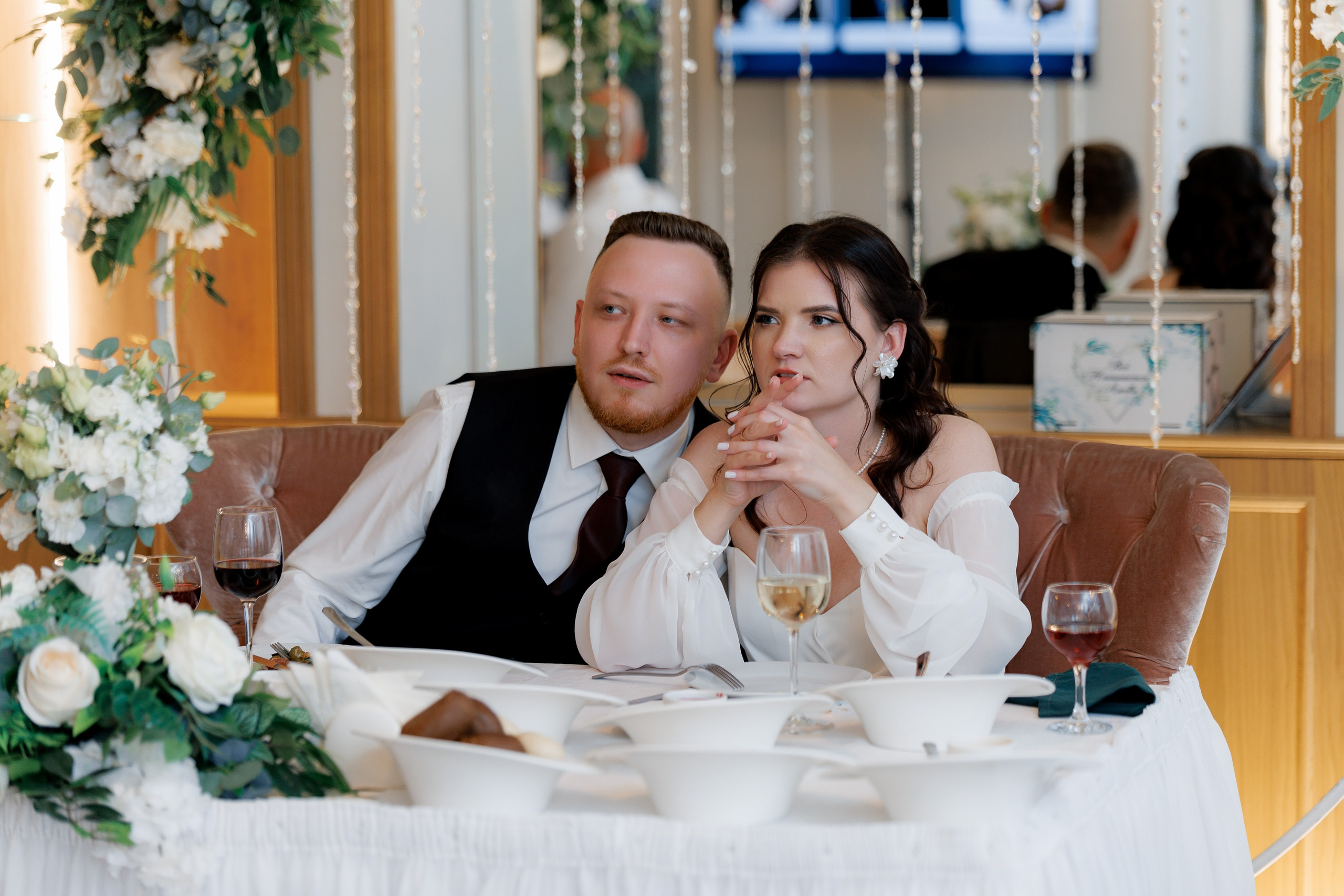 Свадебный банкет Полины и Ильи: волшебство в «Музыке и Времени». Свадебный фотограф Михаил Александров