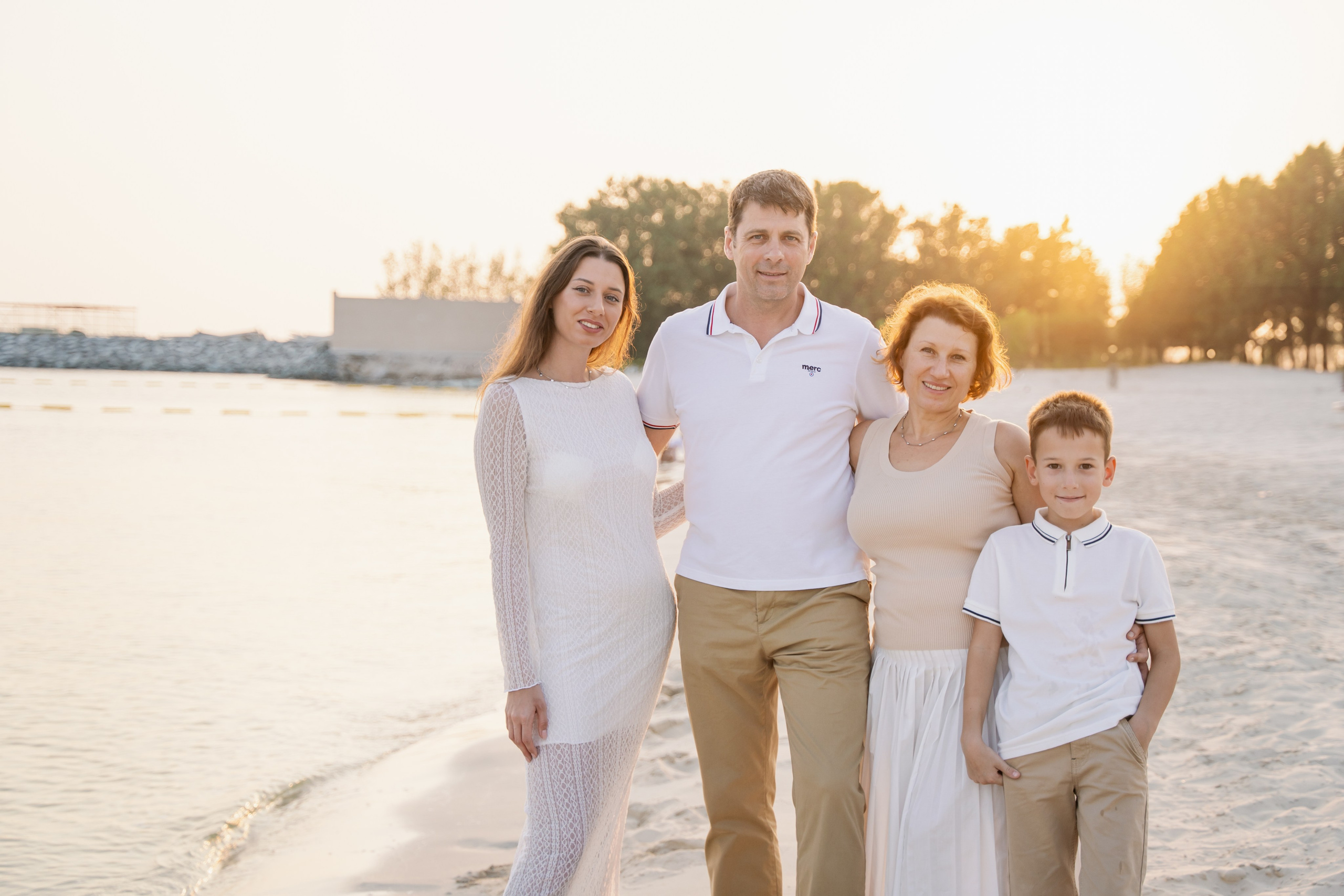 Family in erth announcement