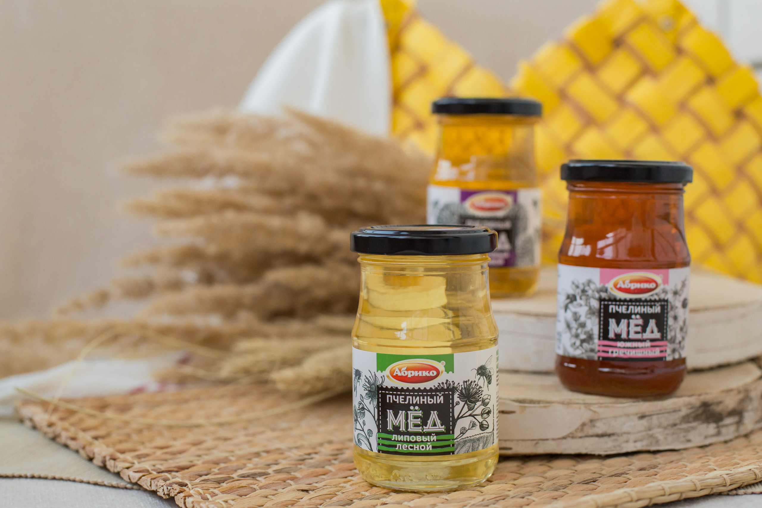 Honey photo. Photographer in Montenegro — professional photoshoots