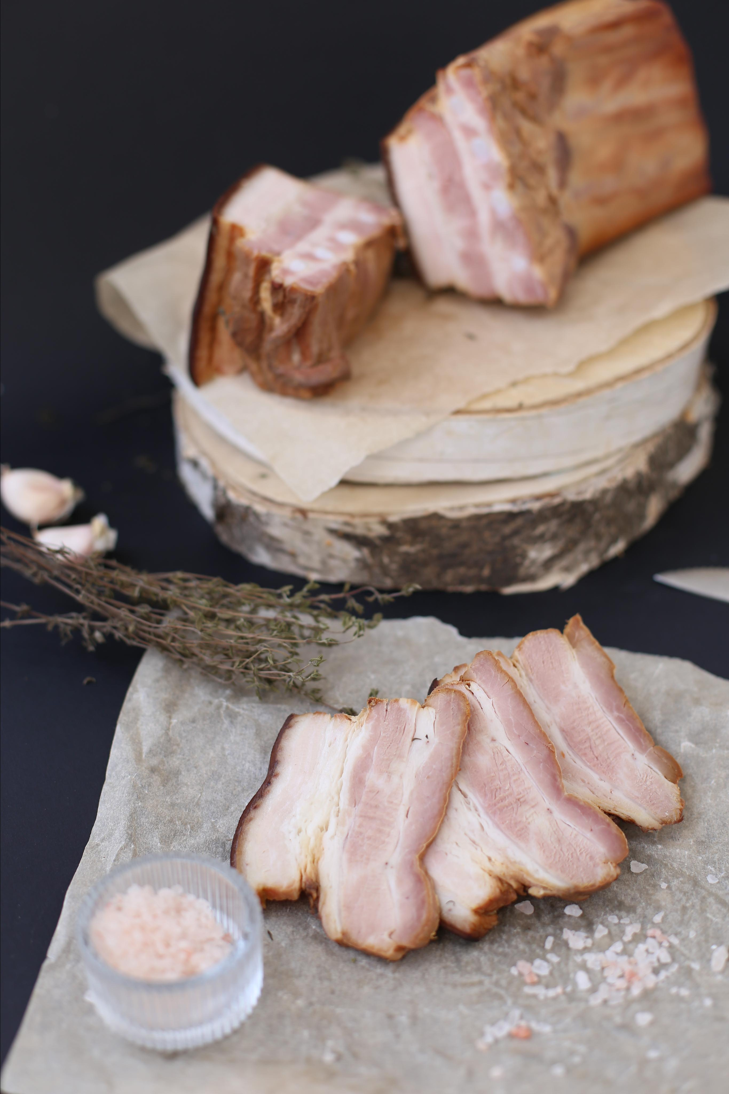 Smoked homemade brisket. Fotograf u Crnoj Gori-porodično fotografisanje sa djecom, lovestory, nekretnine