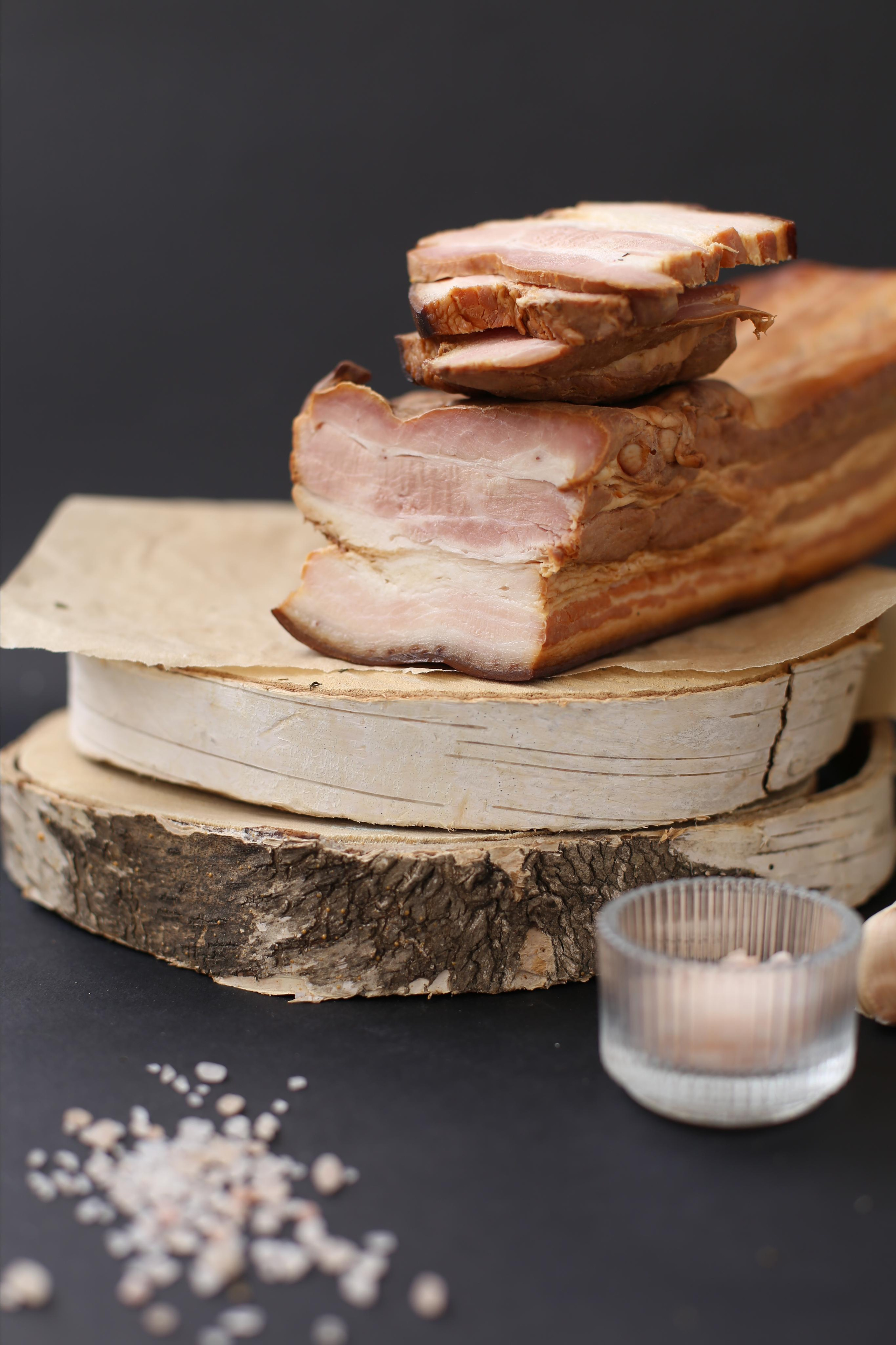 Smoked homemade brisket. Fotograf u Crnoj Gori-porodično fotografisanje sa djecom, lovestory, nekretnine