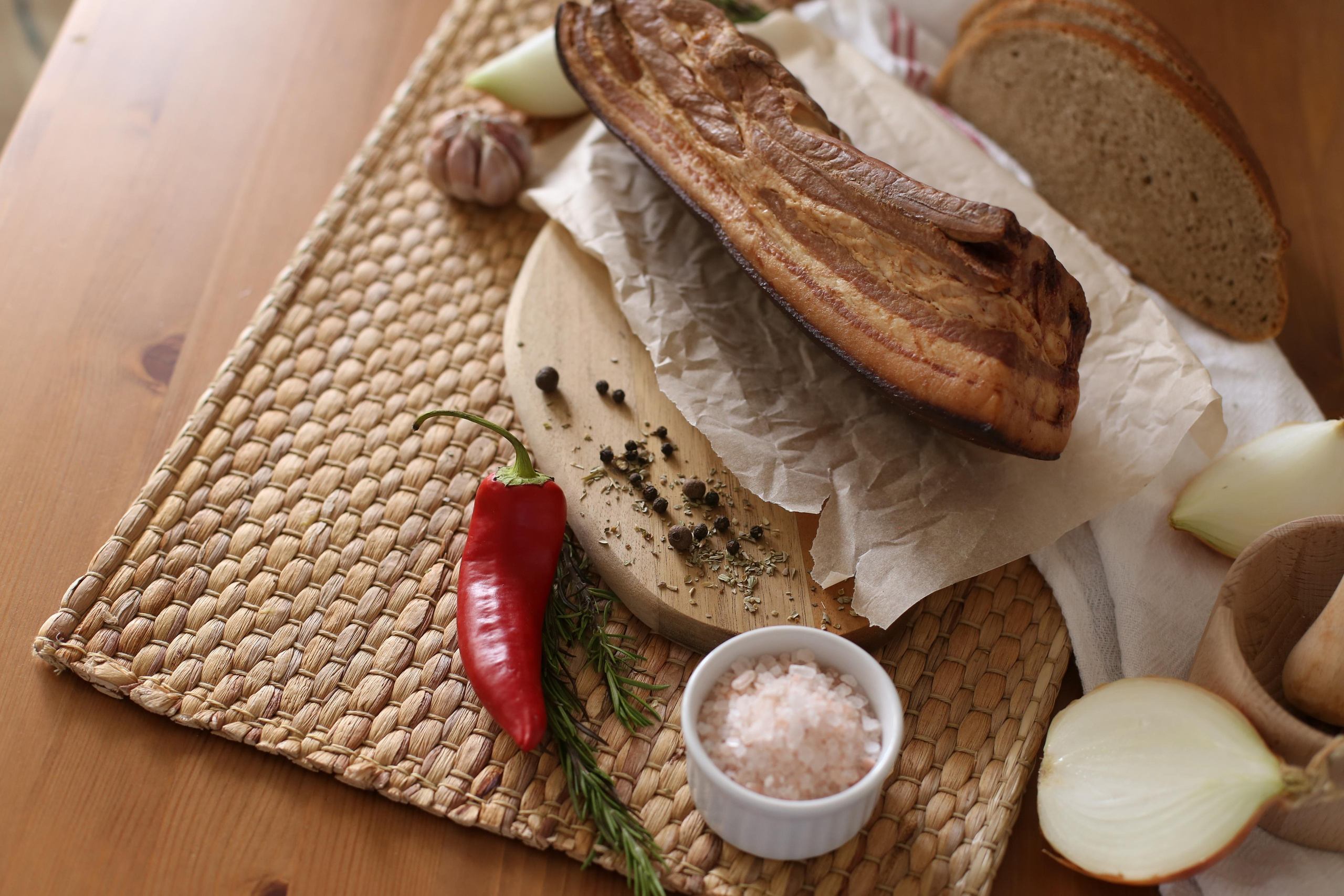Smoked homemade brisket. Fotograf u Crnoj Gori-porodično fotografisanje sa djecom, lovestory, nekretnine