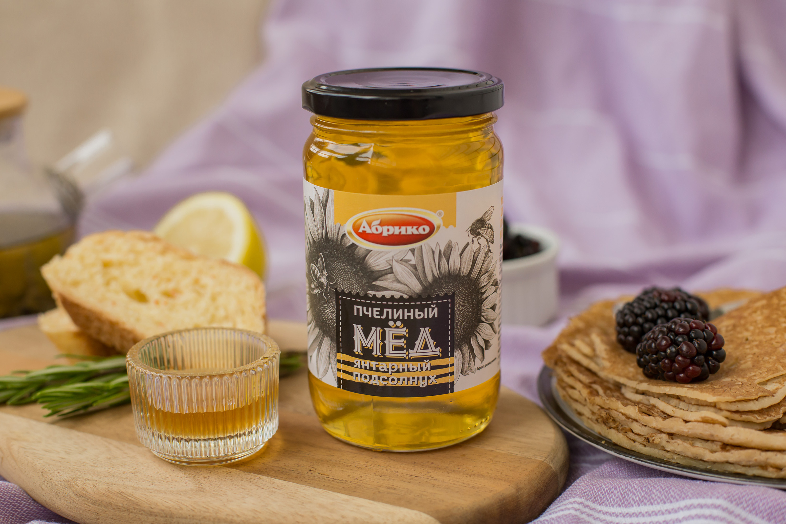 Honey photo. Photographer in Montenegro — professional photoshoots