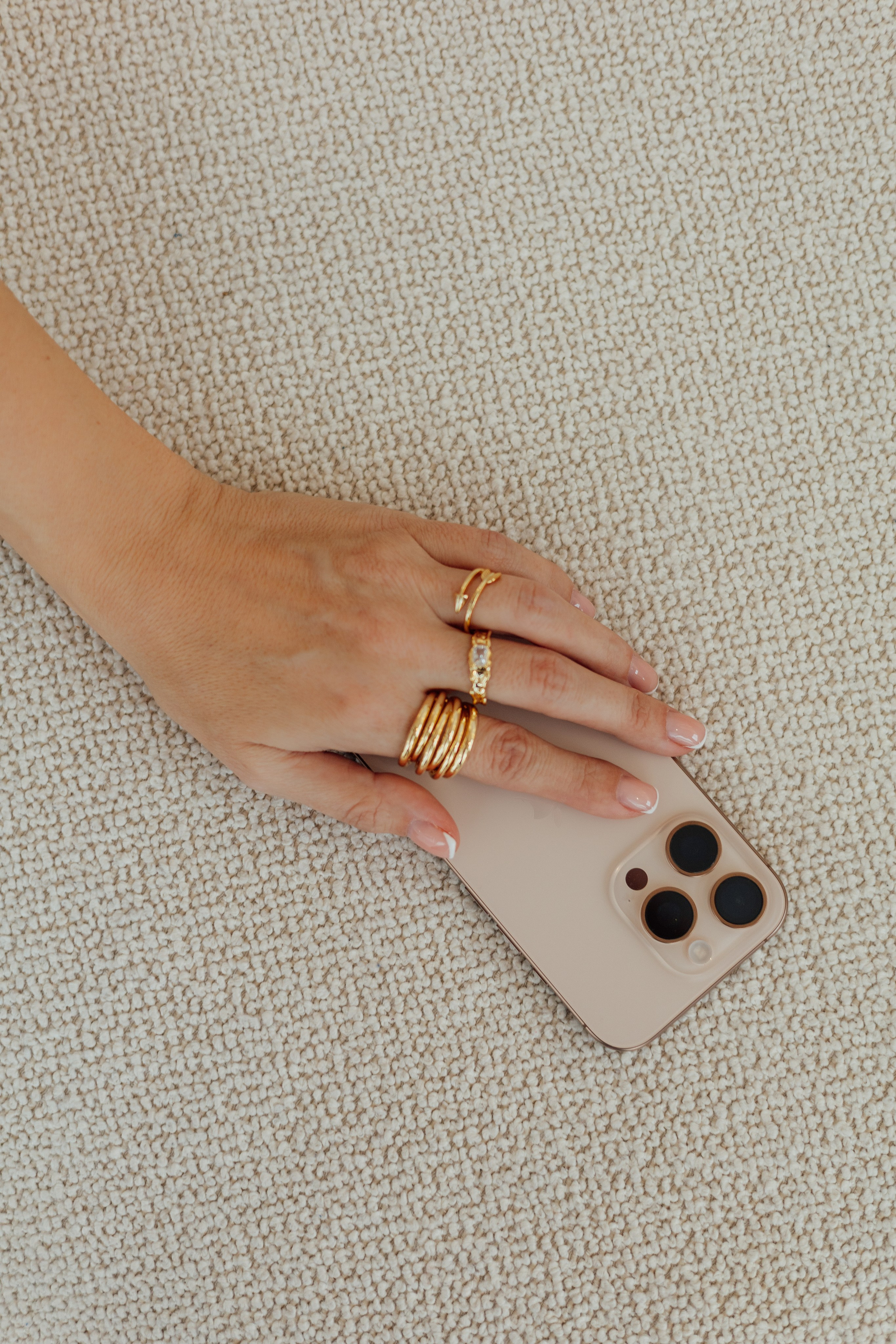 Олеся — дизайнер украшений ручной работы (контент съёмка). Психолог, фотограф Мария Черницкая