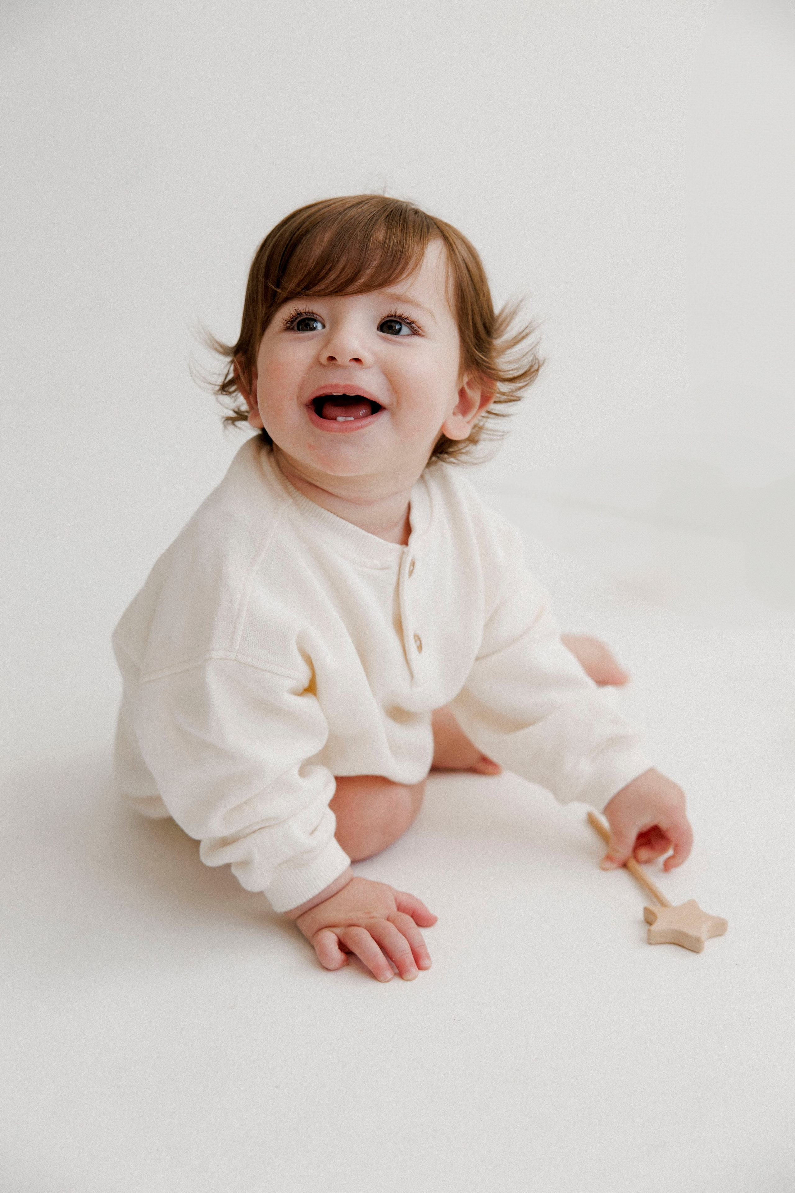 One year inside the White studio. Wedding and family photographer