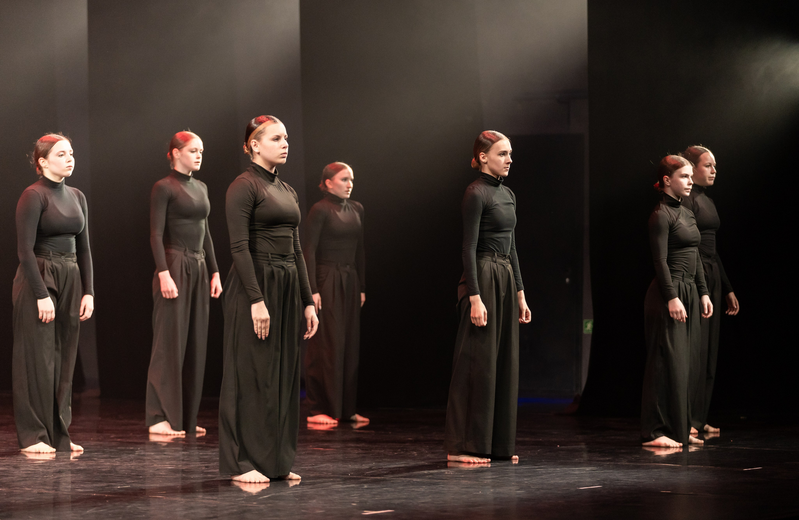 IDC — Russia kids. Выпускной экзамен в академии танца Эйфмана в Санкт-Петербурге. Репортажный, street и urban фотограф в Санкт-Петербурге Мальцев Евгений