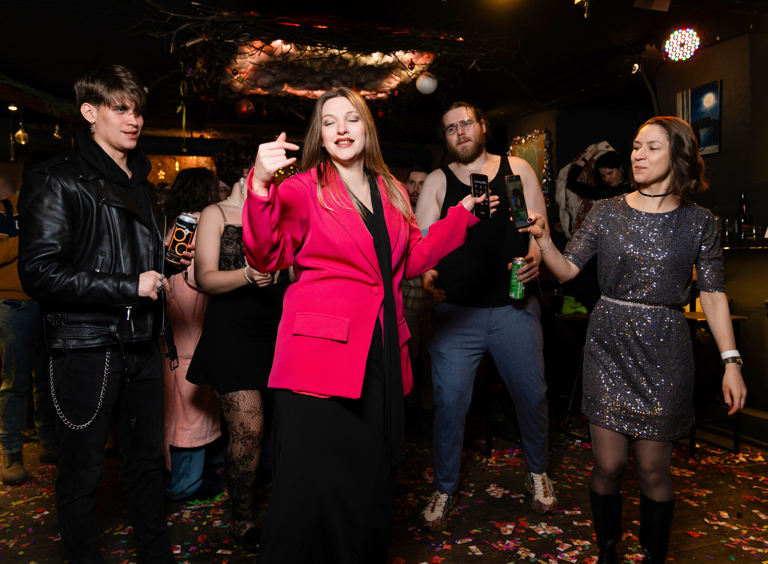 Новый год, новый год в баре Санкт-Петербург, новый год в музыкальном баре Дебошир Санкт-Петербург, новый год в Санкт-Петербурге, бар Дебошир, новый год в баре Дебошир в Санкт-Петербурге, новогодний корпоратив, корпоратив в баре Санкт-Петербург 