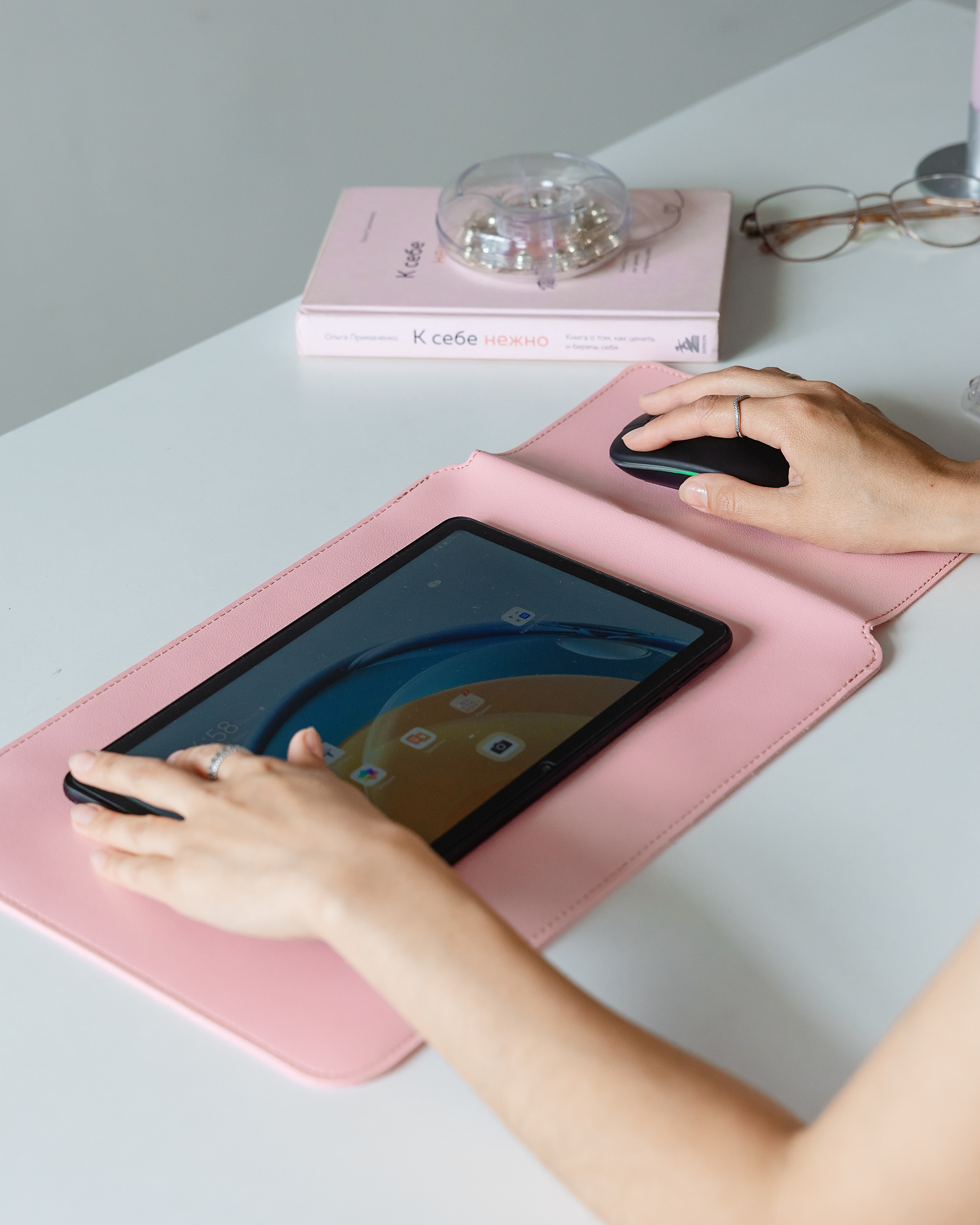 WB: Клавиатуры и чехлы. Фотограф и видеограф в Улан-Удэ: Аюна Габагуева и Артём Шаханов