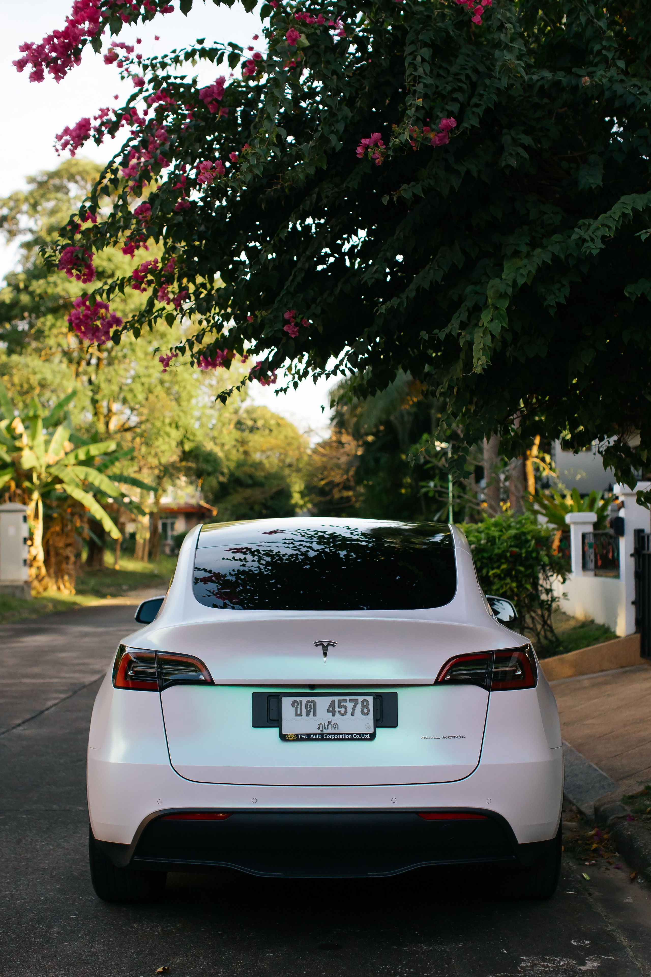 Tesla Model 3 Pearl. Фотограф в на Пхукете Сергей Войлоков