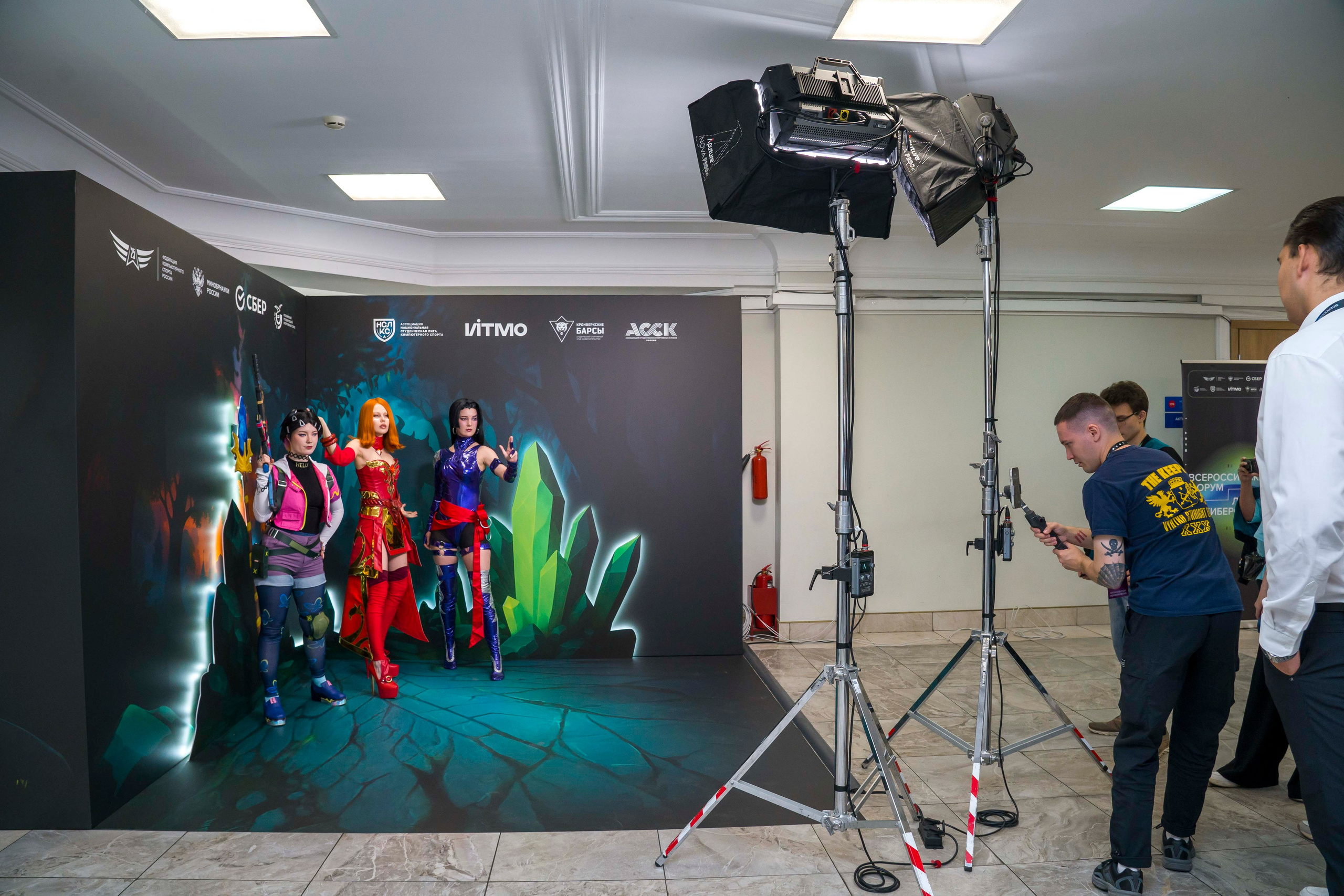 Лидеры киберспорта. репортажная фотосъемка мероприятия. Фотограф в Санкт-Петербурге. Репортажная и все съёмки для бизнеса