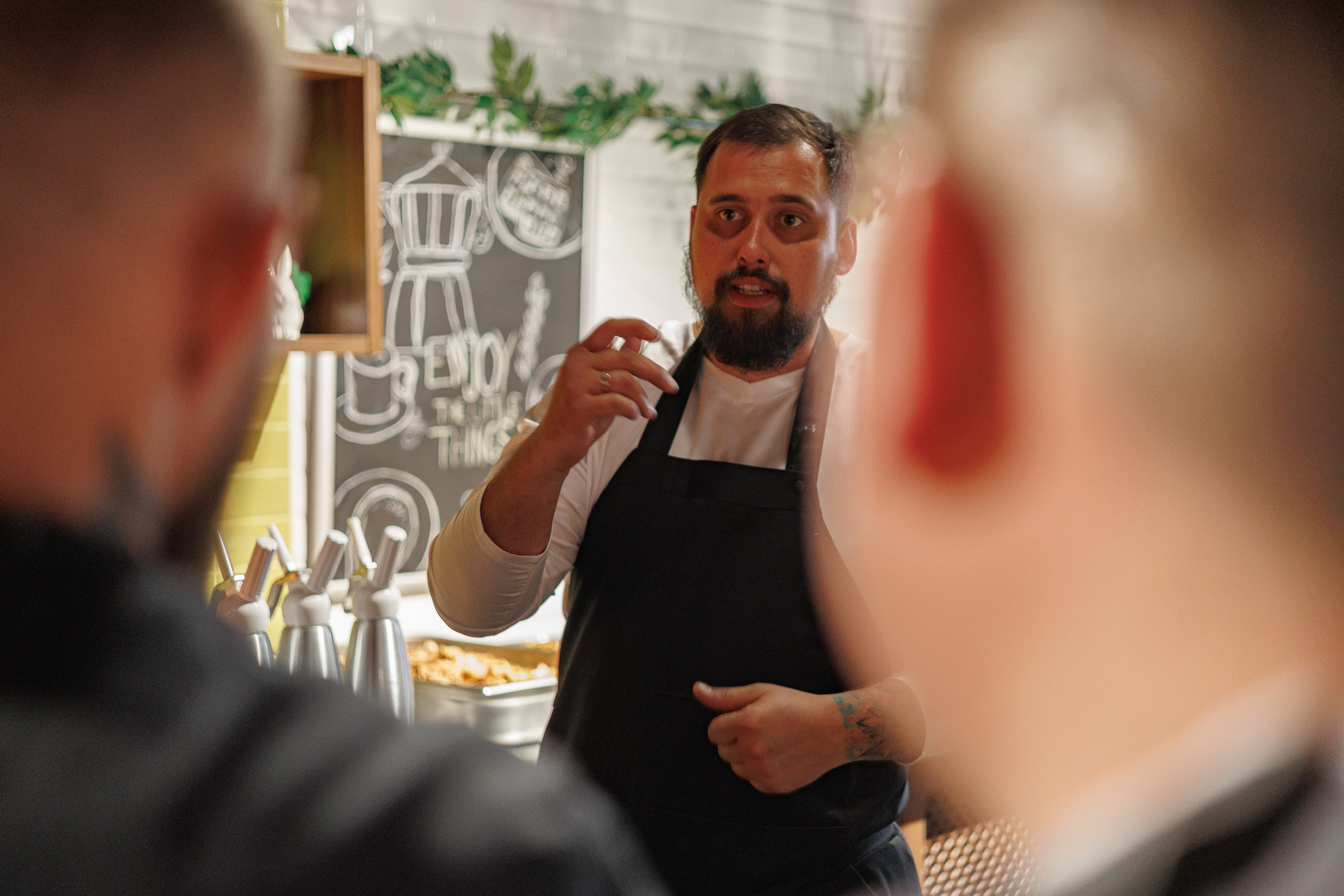 Фотографии с Гастроужина Честер Челябинск 5 ЛЕТ.5 ШЕФОВ