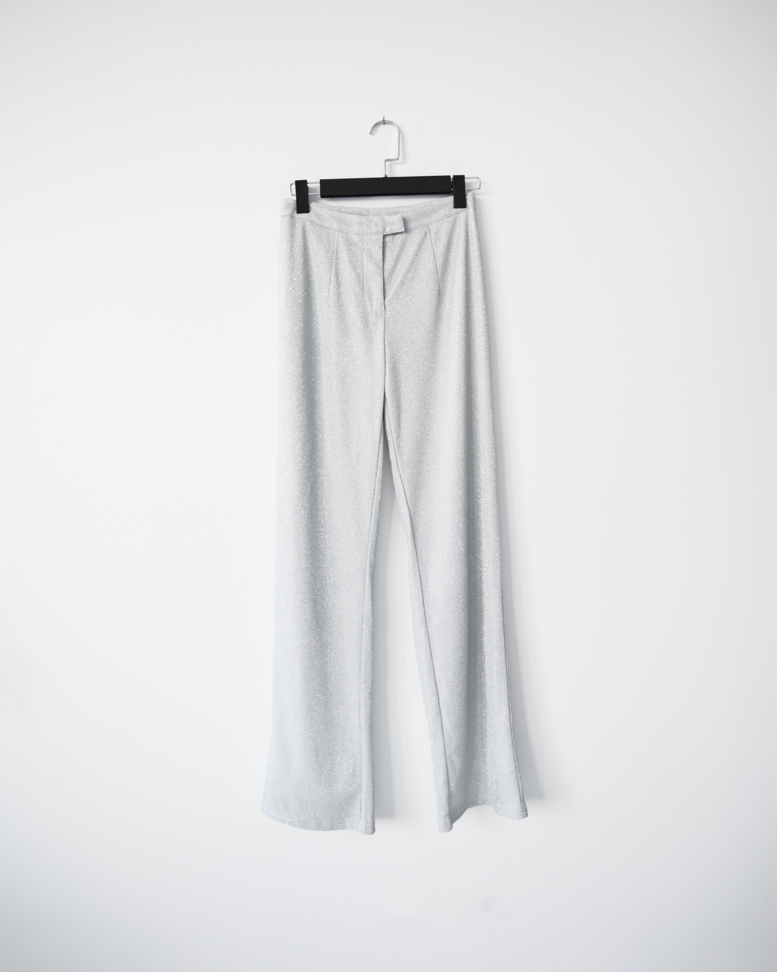 Брюки прямые серебряные 500 руб/час Размер S, M | Залоговая стоимость - 2300 руб 
