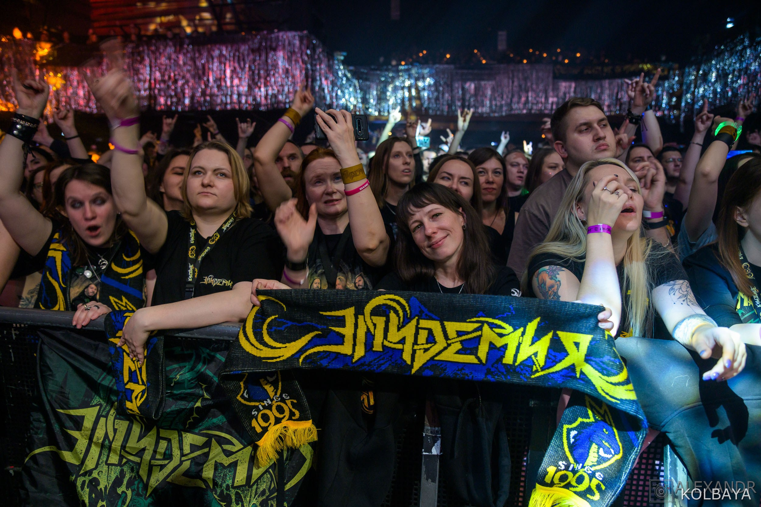 Эпидемии 29 лет — концерт в день рождения. Концертный и театральный репортажный фотограф в Москве Александр Колбая