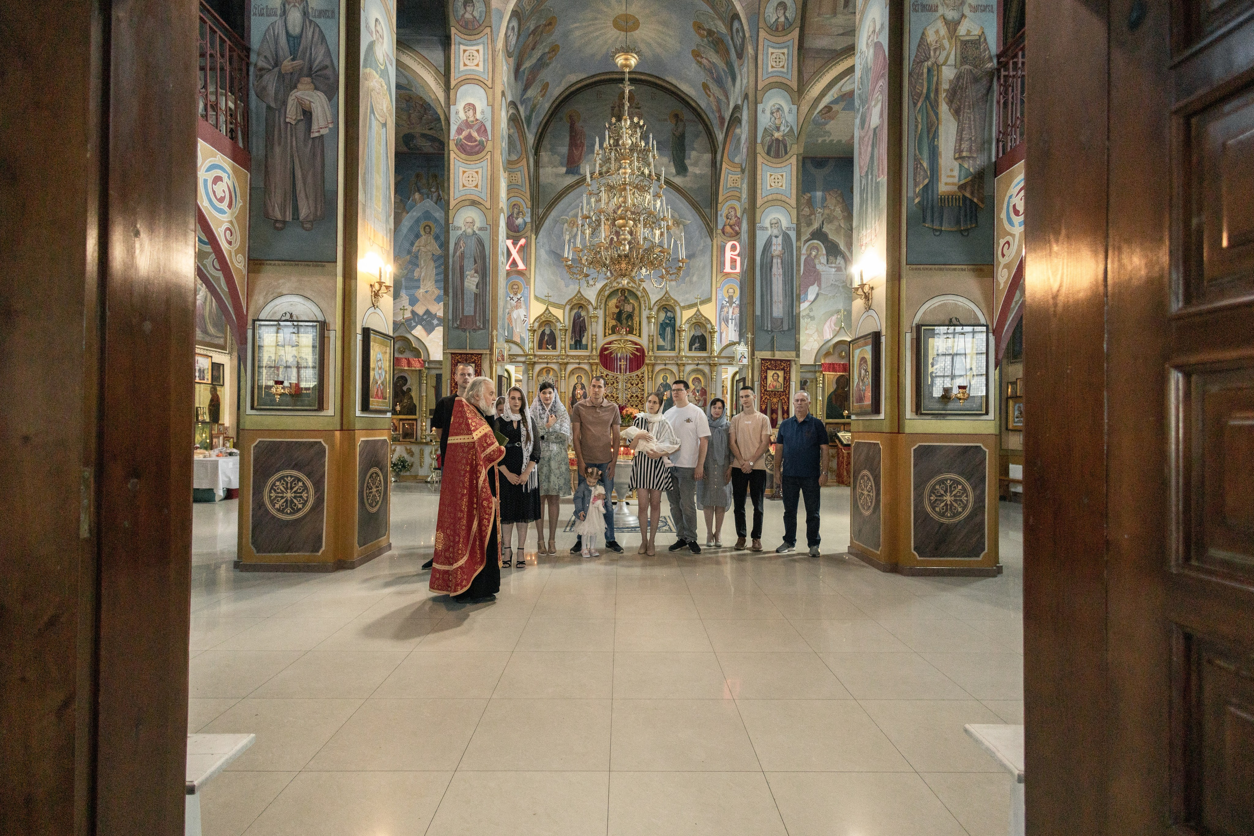 Крещение Марии в церкви иконы Божией Матери Одигитрия Иерусалимская. Анастасия Безуглова- свадебный фотограф в Таганроге