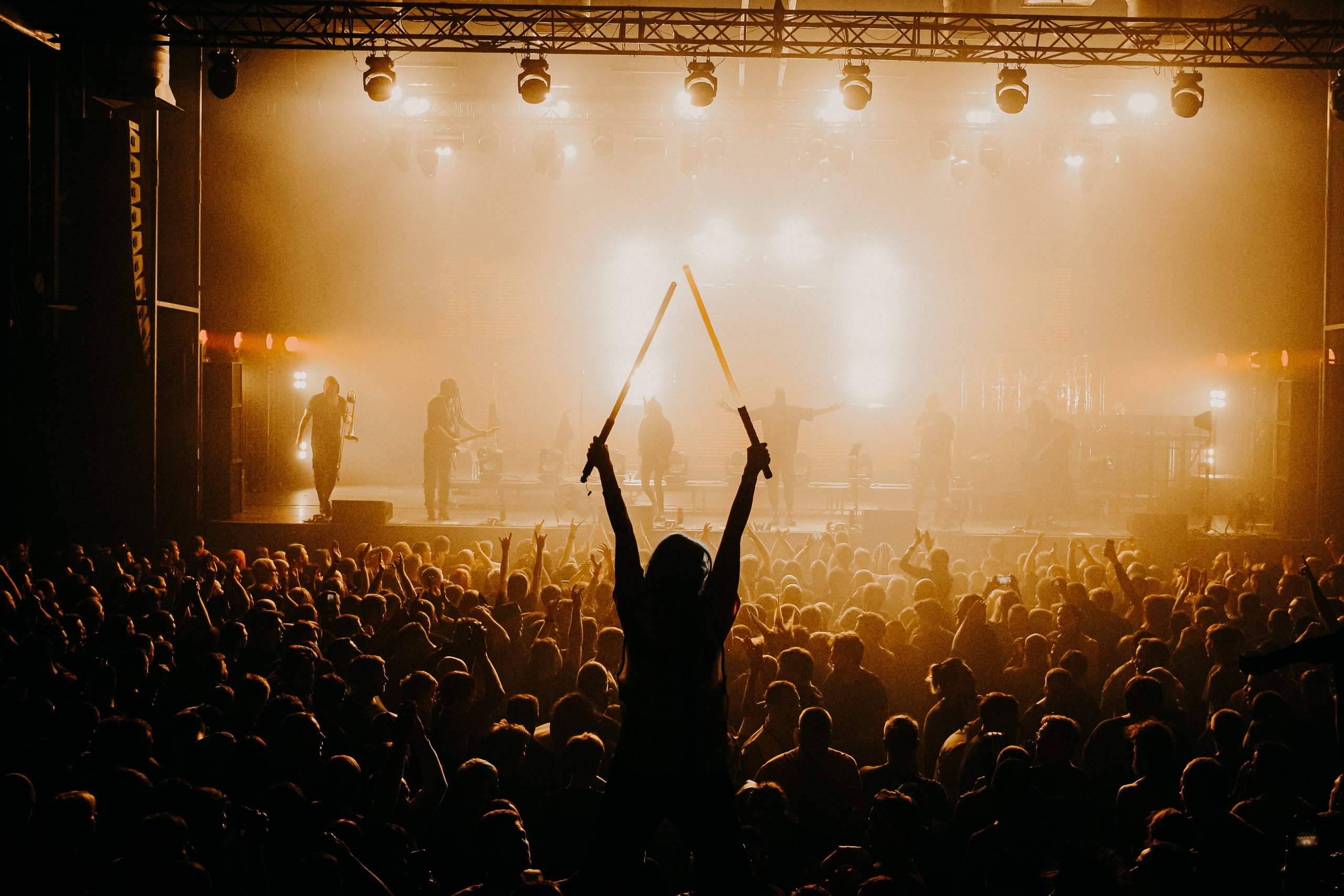 ПНЕВМОСЛОН | A2. Фотограф из Петербурга Софи Веритас Концерты и портреты