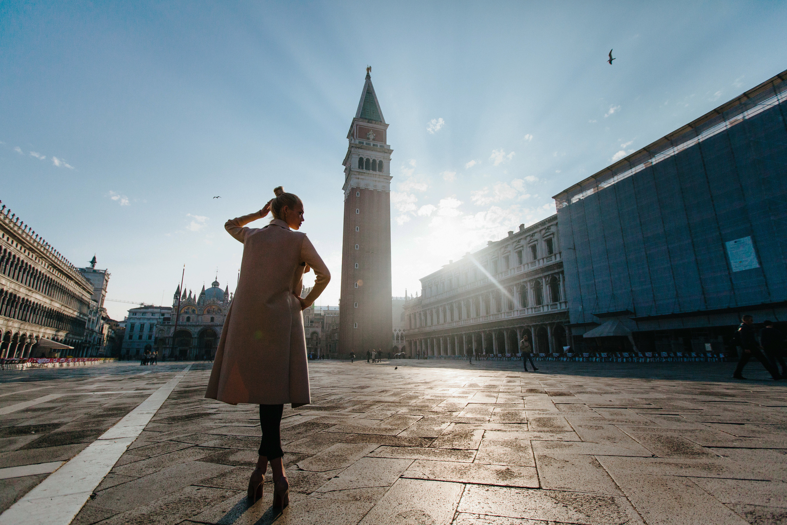 Denis + Arina / LOVE STORY / Venice. Photographer and videographer for wedding in Italy: Rome, Milan, Venic