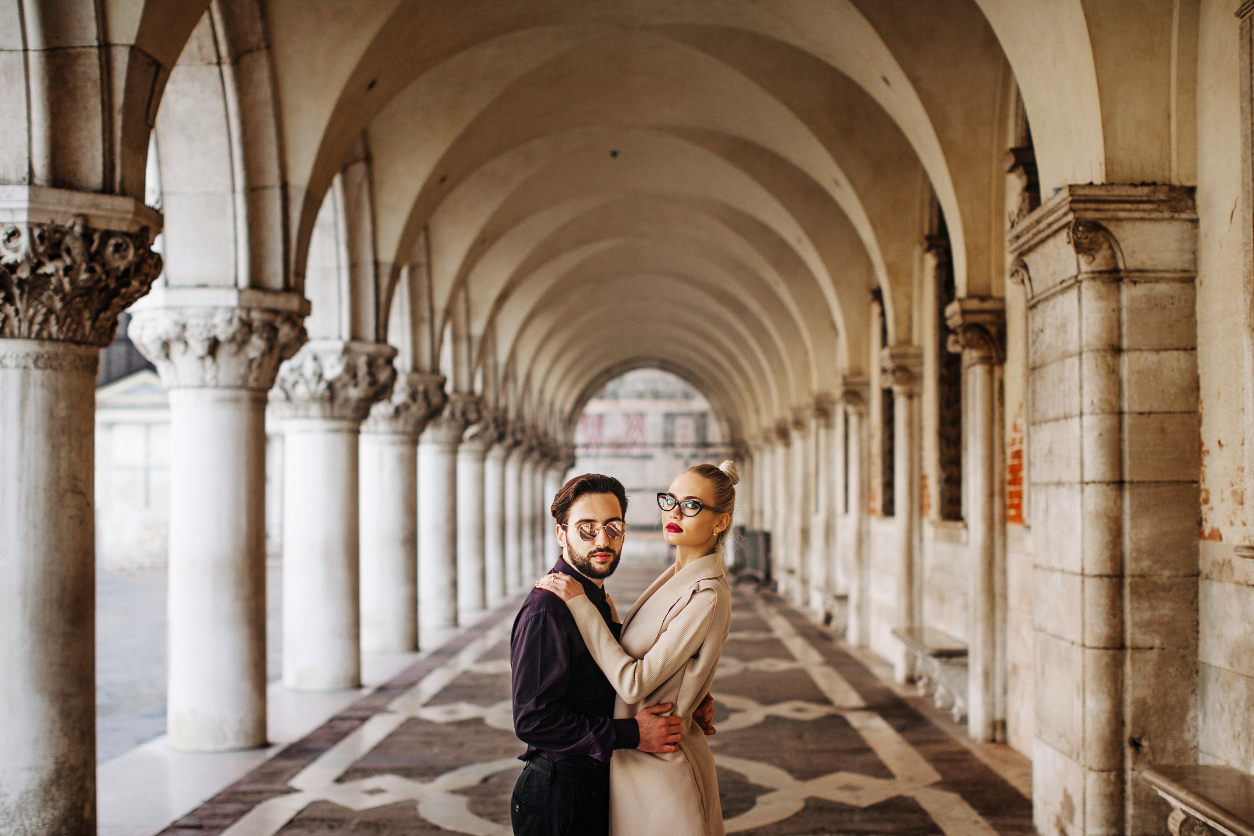 Denis + Arina / LOVE STORY / Venice. Photographer and videographer for wedding in Italy: Rome, Milan, Venic