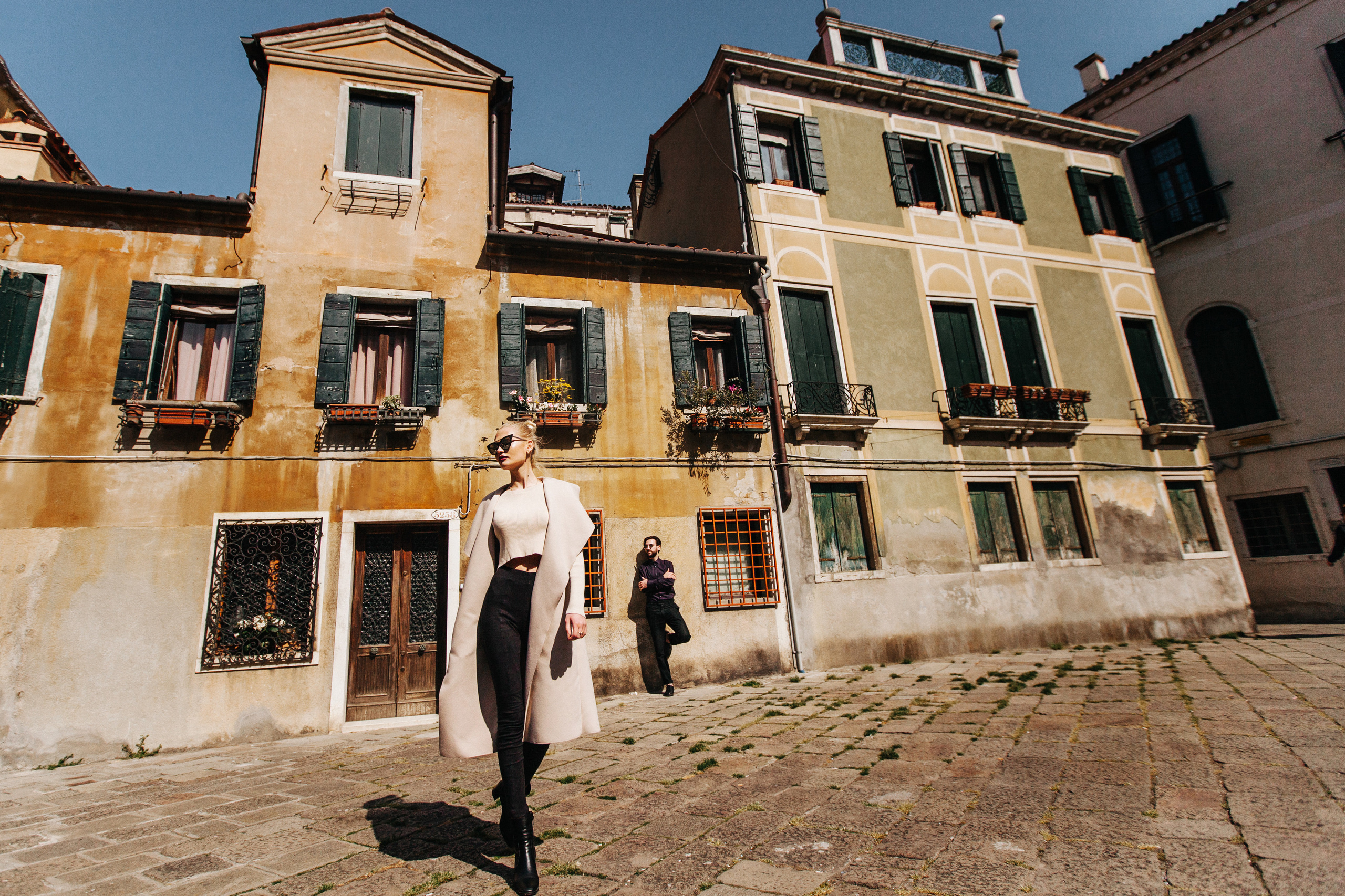 Denis + Arina / LOVE STORY / Venice. Photographer and videographer for wedding in Italy: Rome, Milan, Venic