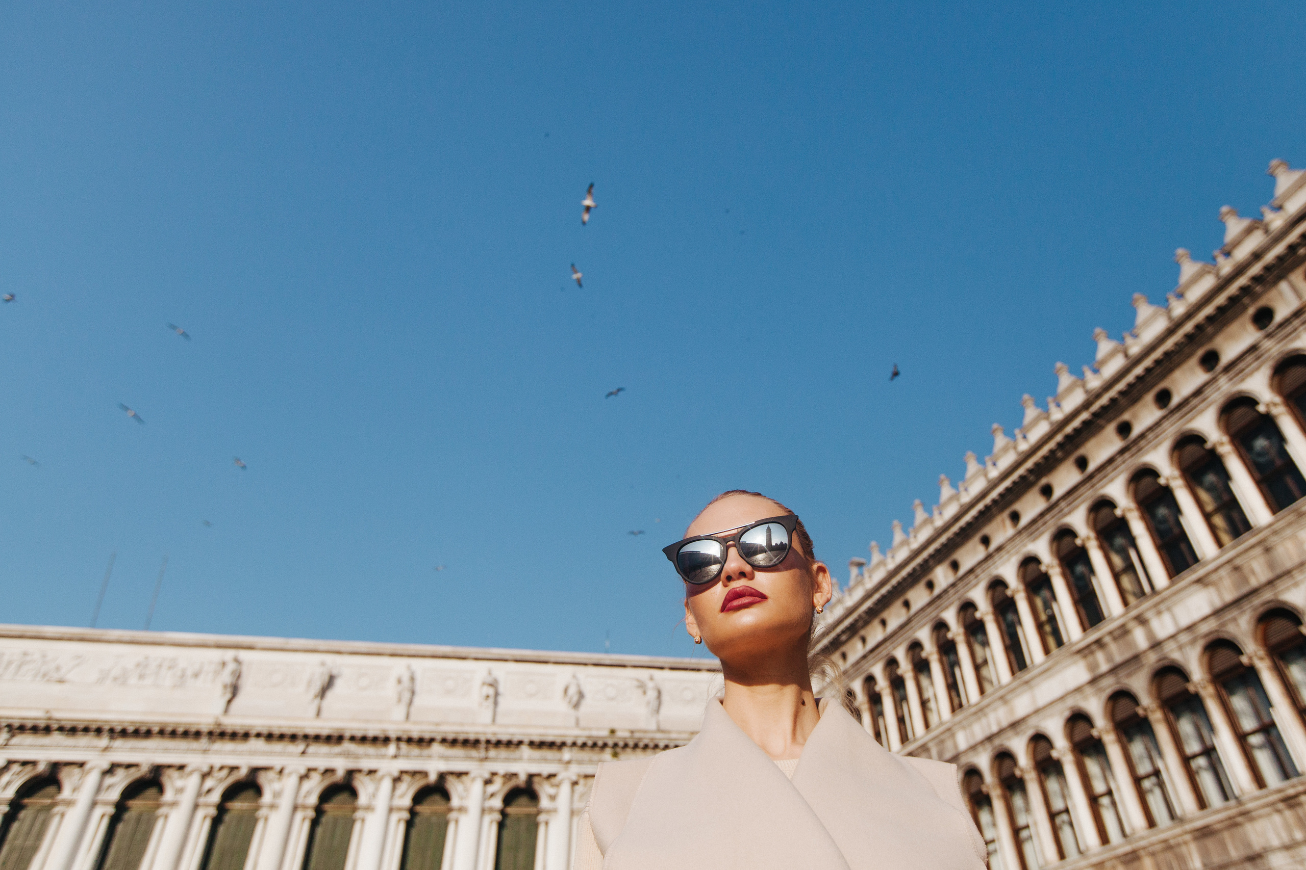 Denis + Arina / LOVE STORY / Venice. Photographer and videographer for wedding in Italy: Rome, Milan, Venic
