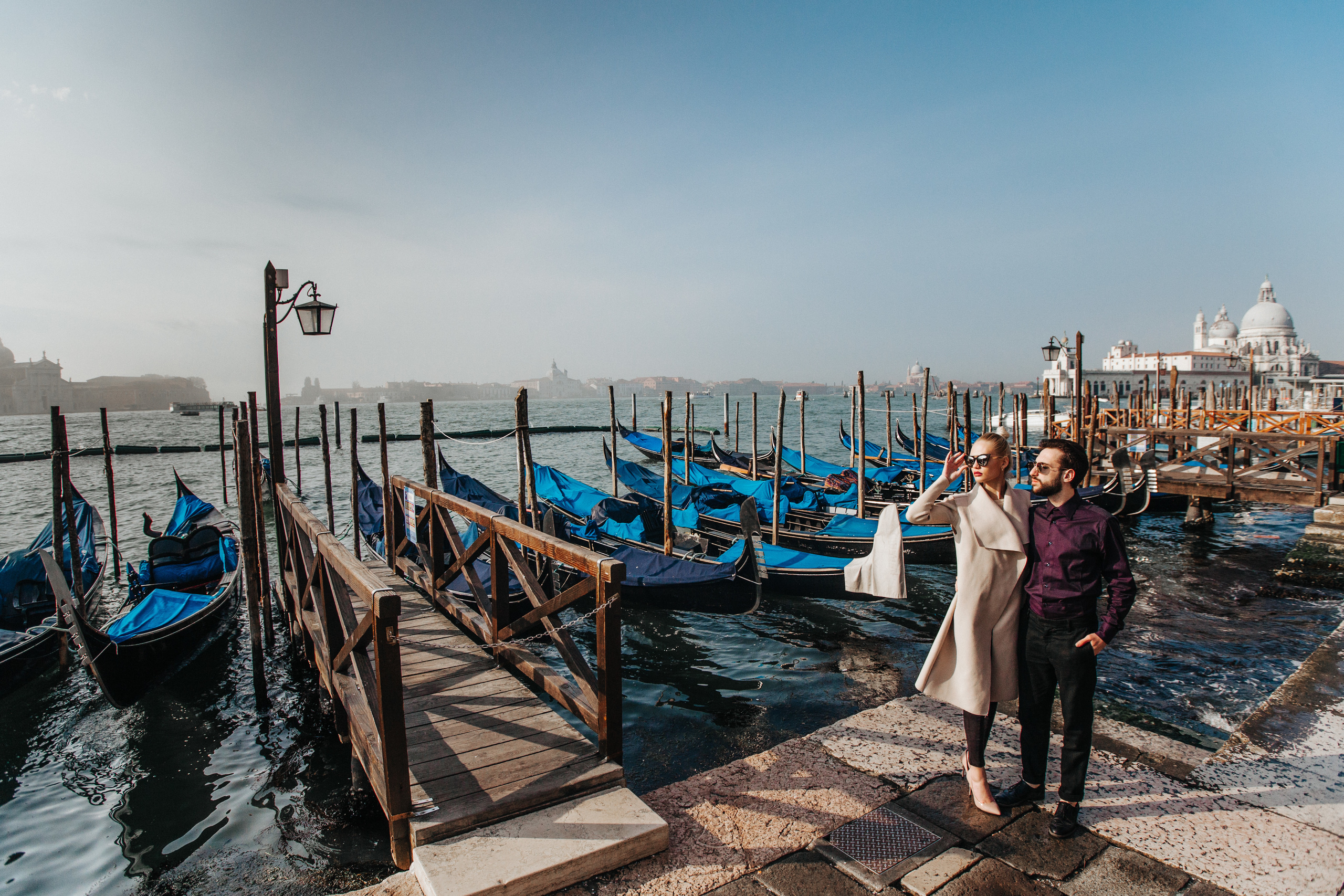 Denis + Arina / LOVE STORY / Venice. Photographer and videographer for wedding in Italy: Rome, Milan, Venic
