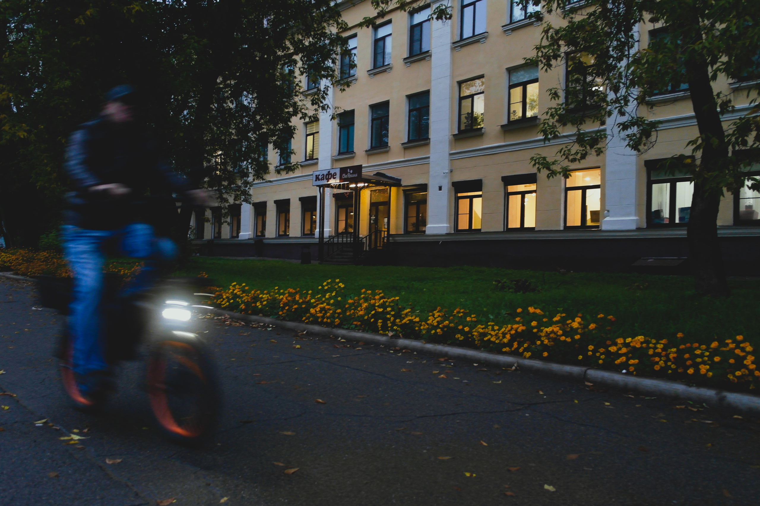 Сентябрь 2025. Den Mirov — Фотограф, Музыкант