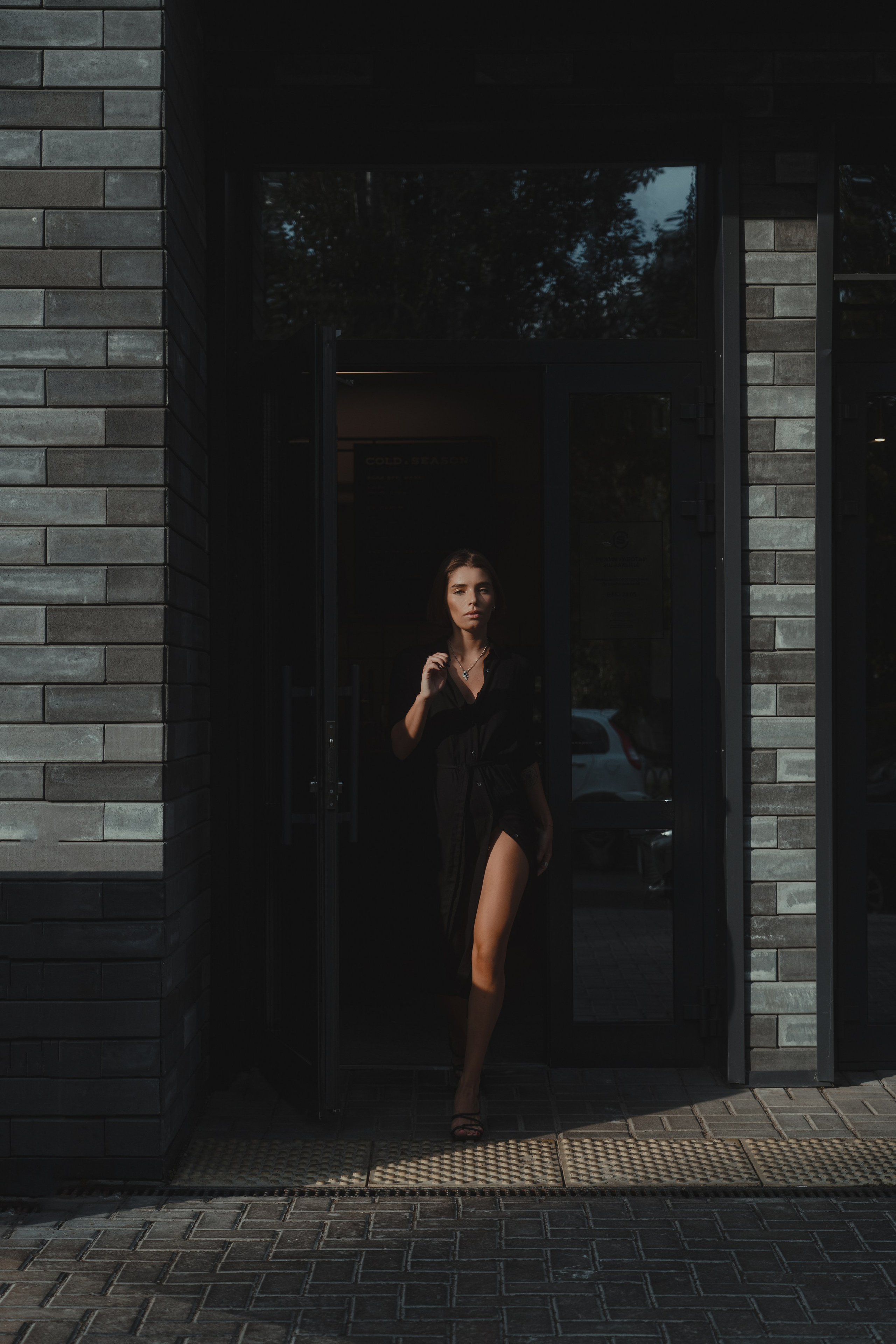 Outdoor Photoshoot with Diana on Stolbova Street in Kazan — Anton Avanzato
