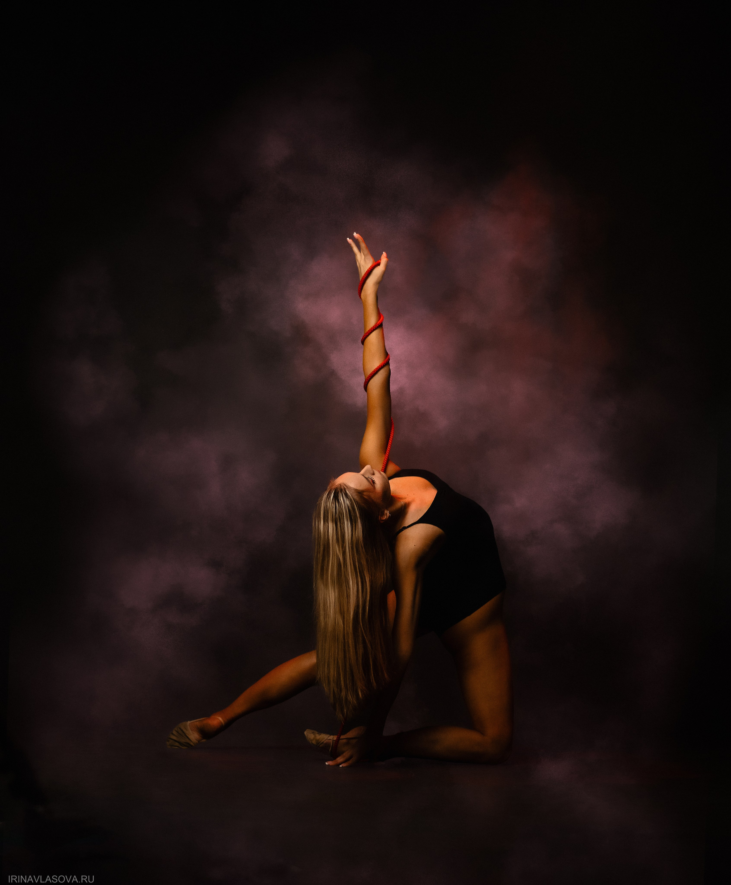 спортданс фотосессия с дымом и цветным светом новосибирск