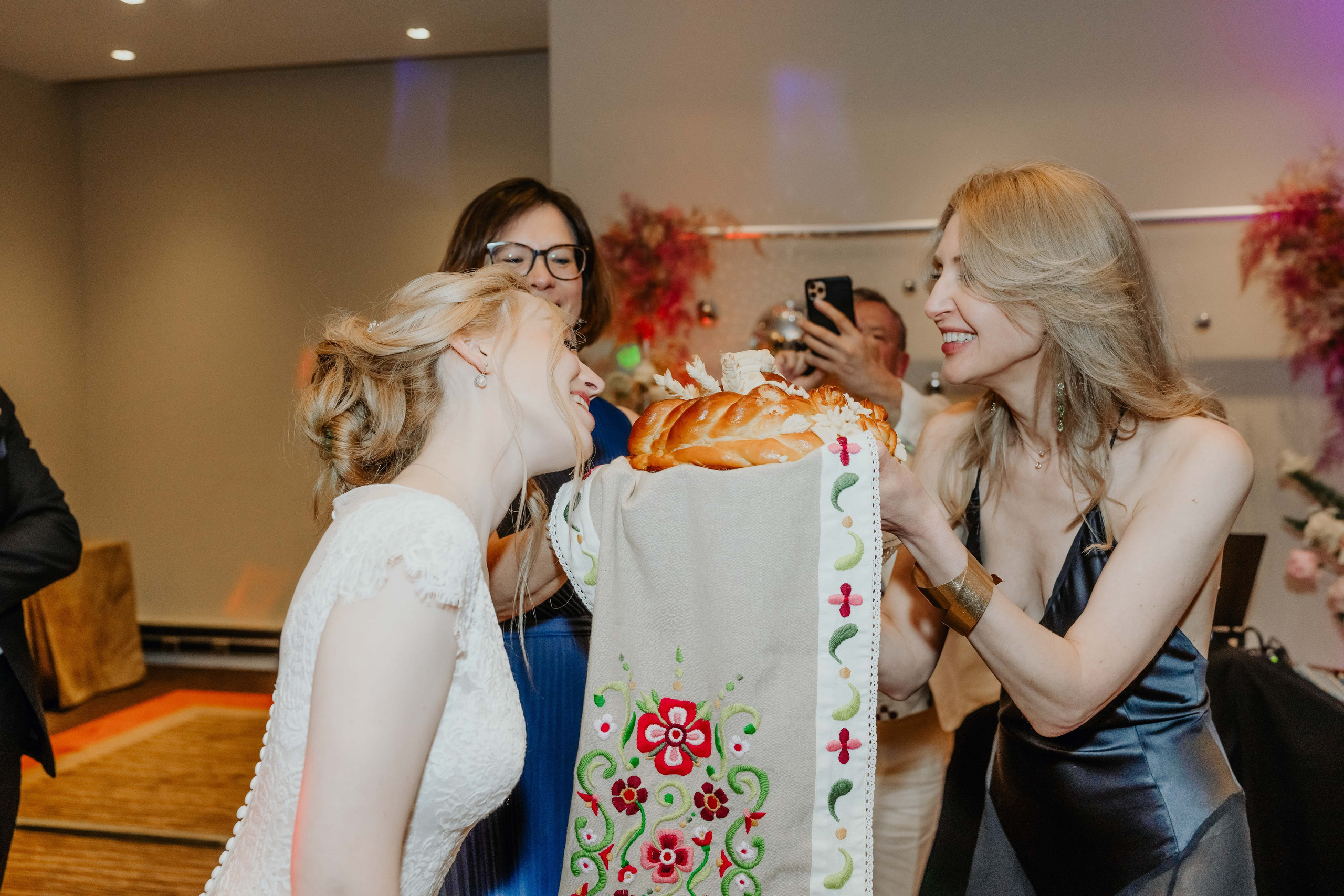 Photographe mariage Suisse Genève Europe. Professional Wedding Photographer Geneva & Romande Switzerland | Tanya Creator